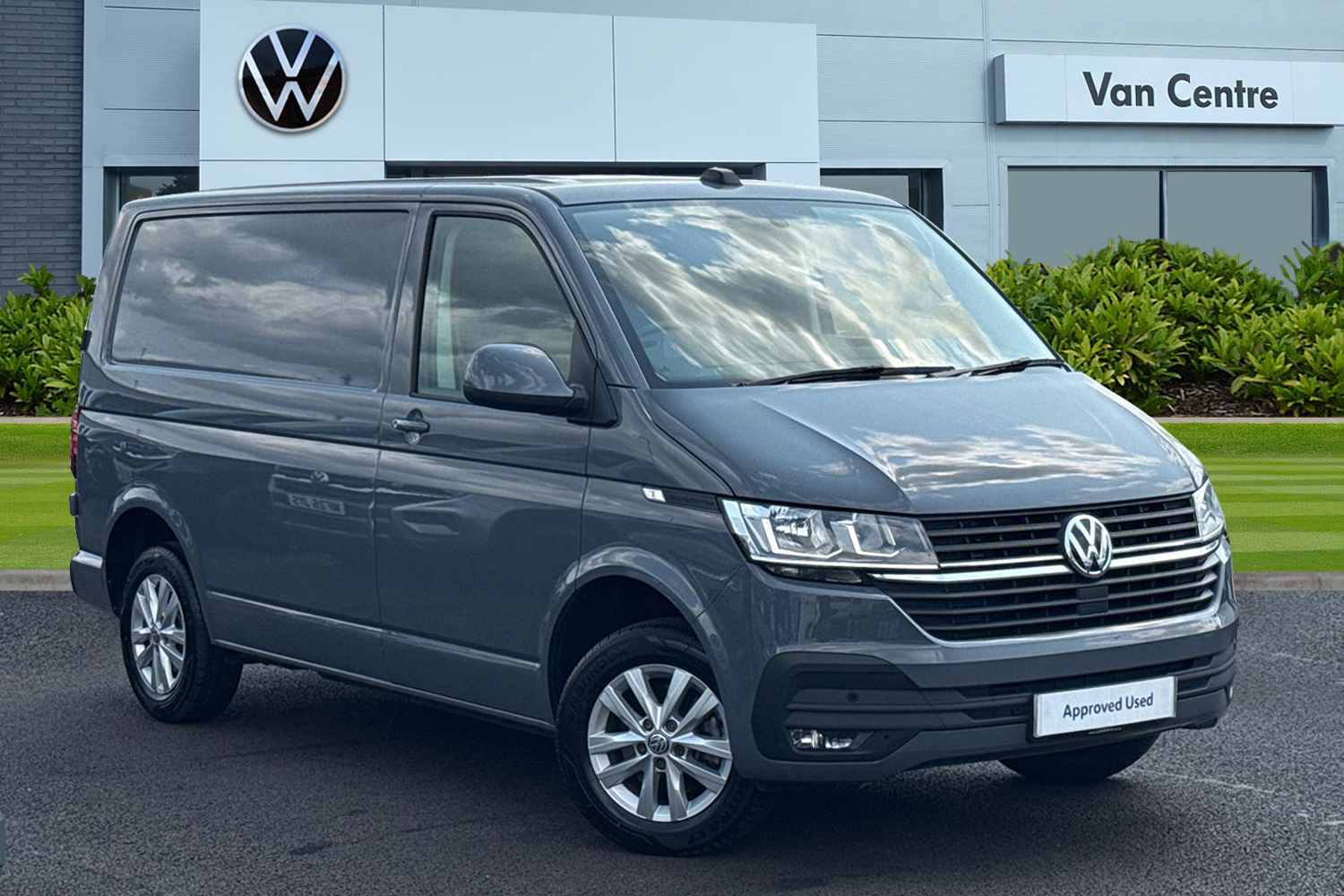 Main listing image - Volkswagen Transporter