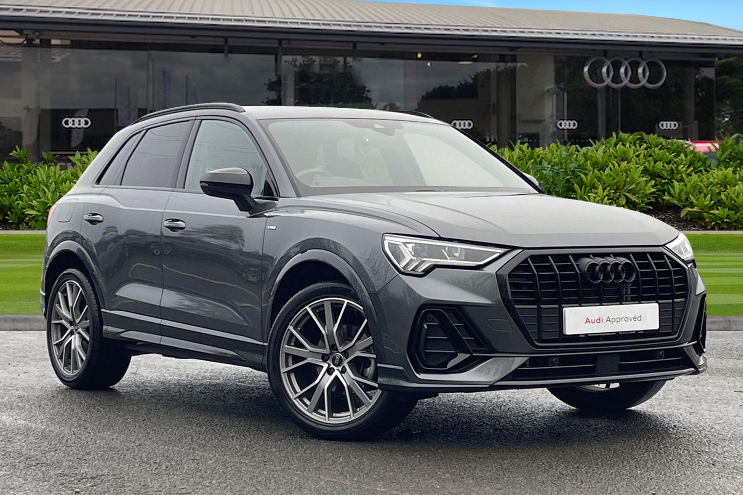 Main listing image - Audi Q3