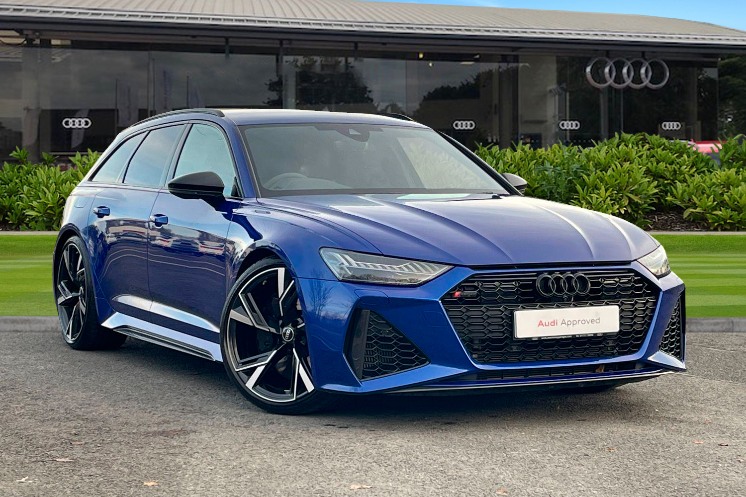 Main listing image - Audi RS6