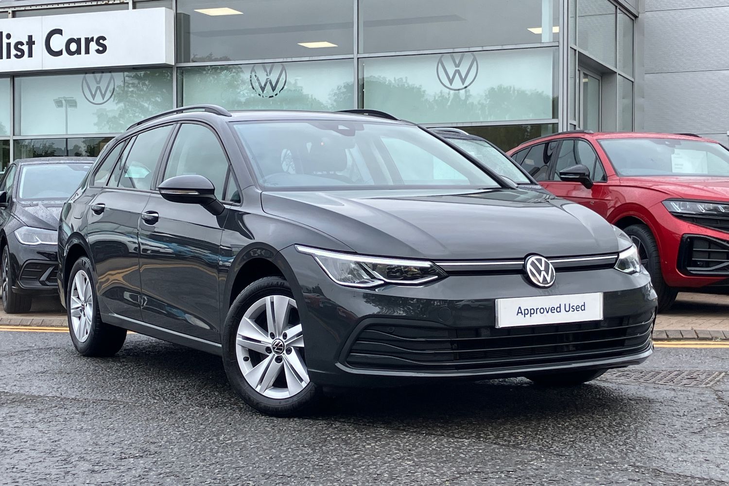 Main listing image - Volkswagen Golf Estate