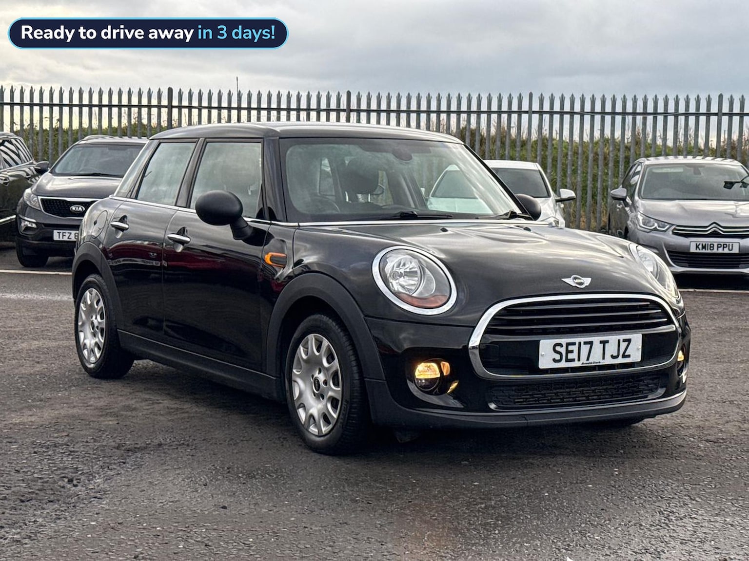 Main listing image - MINI Hatchback 5dr