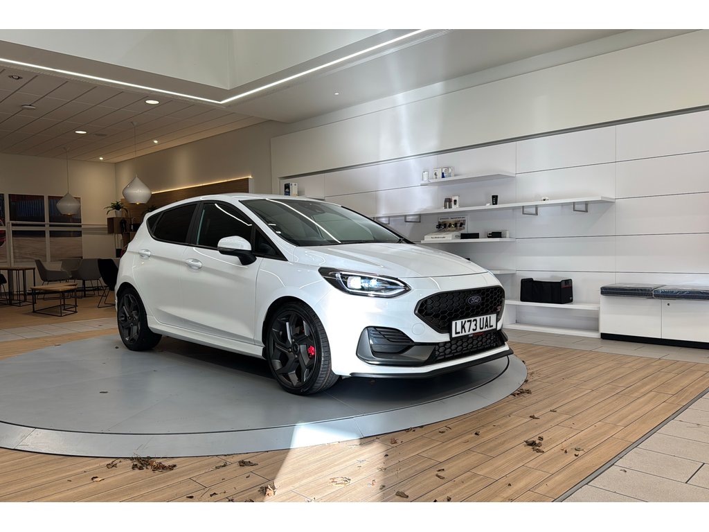 Main listing image - Ford Fiesta ST