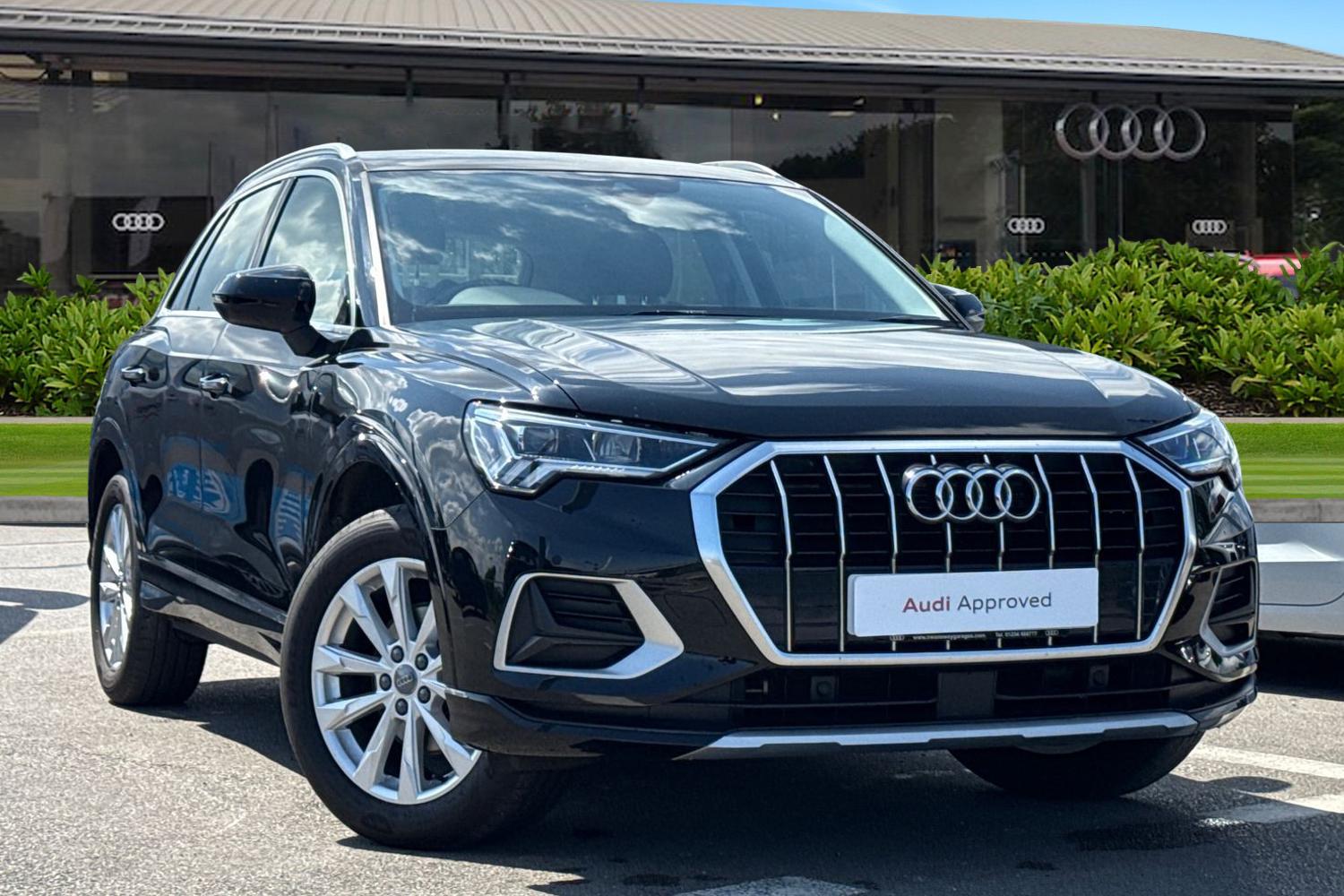 Main listing image - Audi Q3