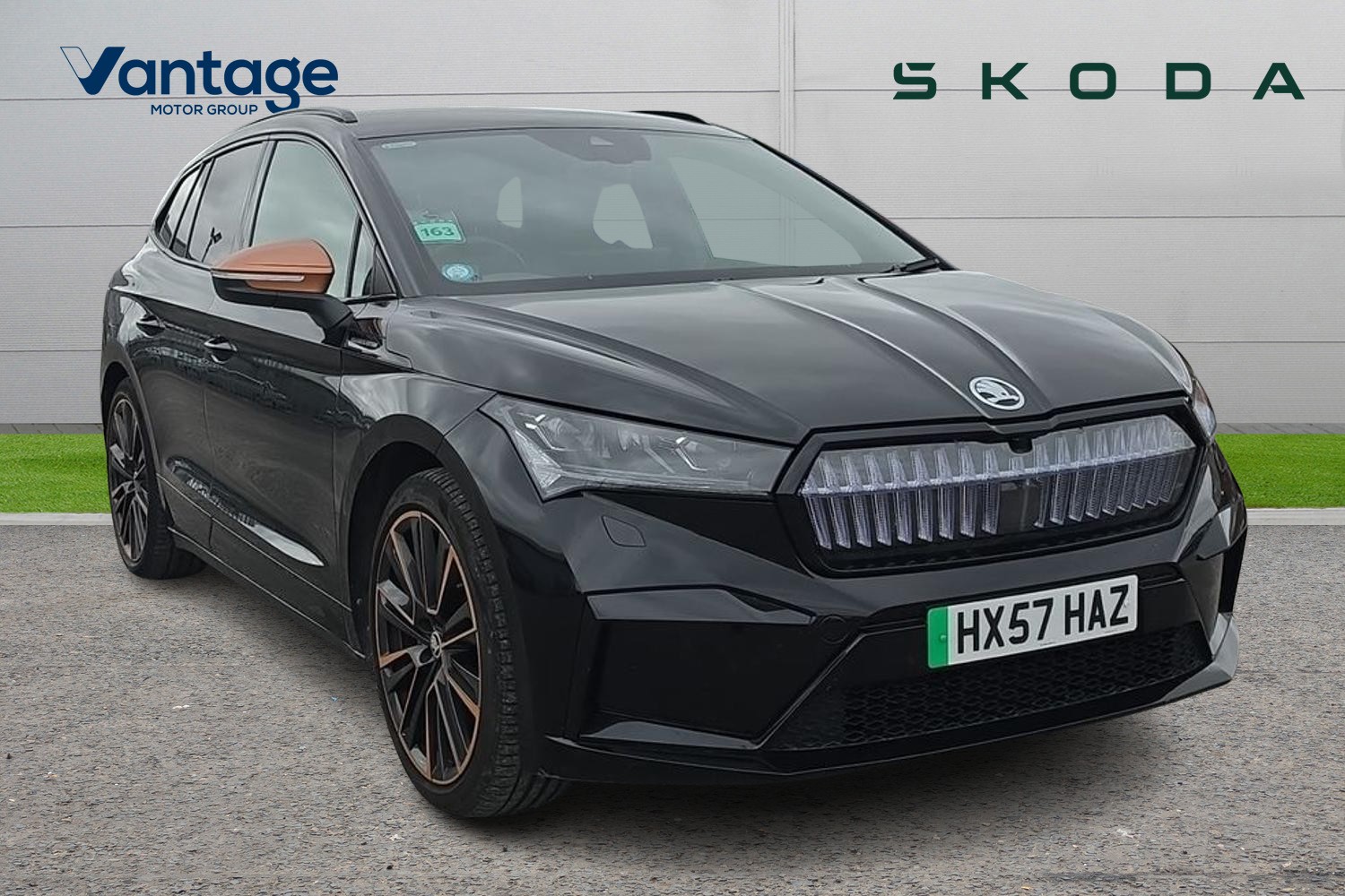 Main listing image - Skoda Enyaq