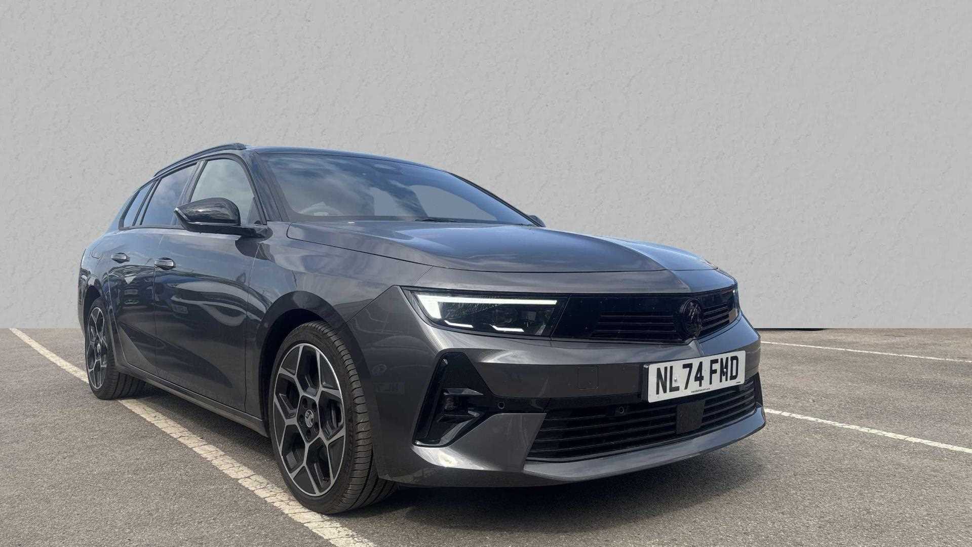 Main listing image - Vauxhall Astra Sports Tourer