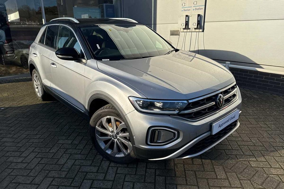 Main listing image - Volkswagen T-Roc