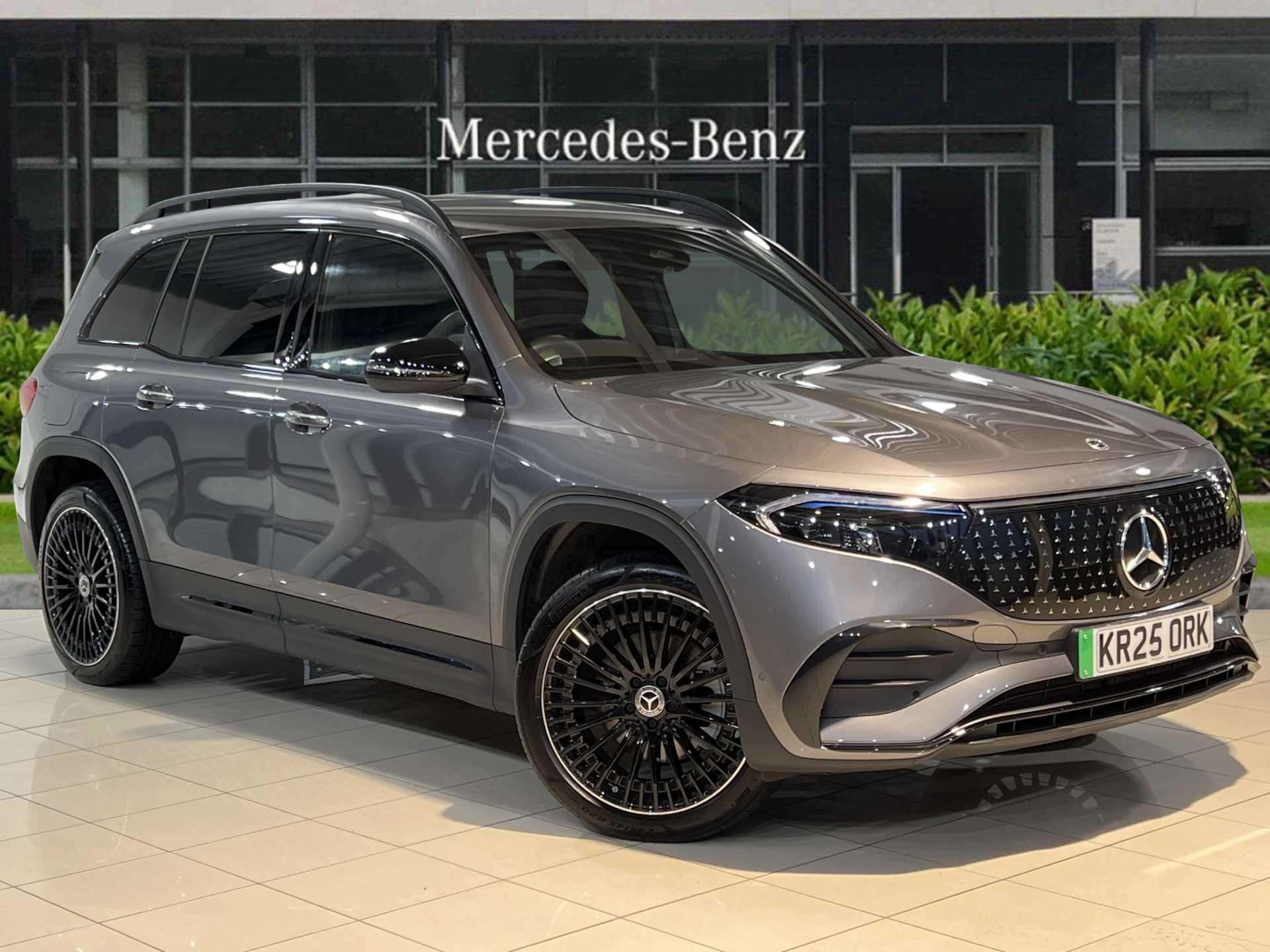 Main listing image - Mercedes-Benz EQB