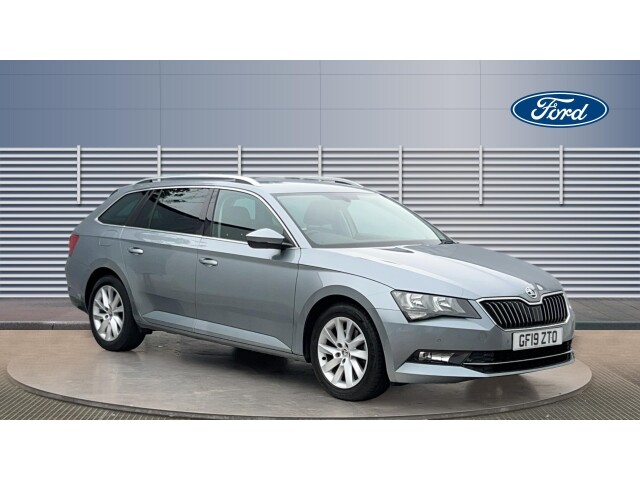 Main listing image - Skoda Superb Estate