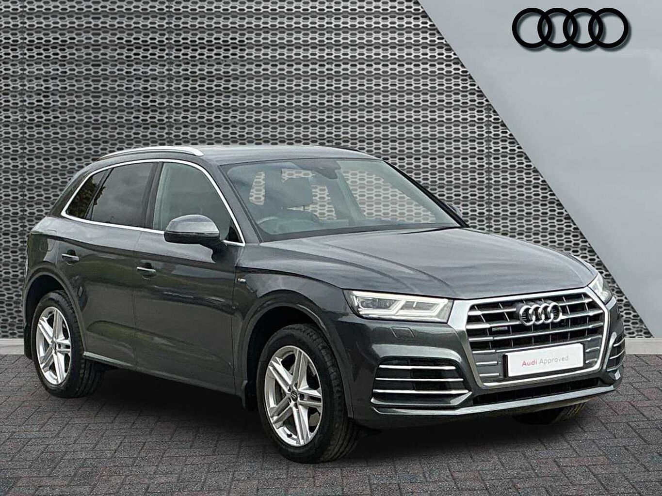 Main listing image - Audi Q5