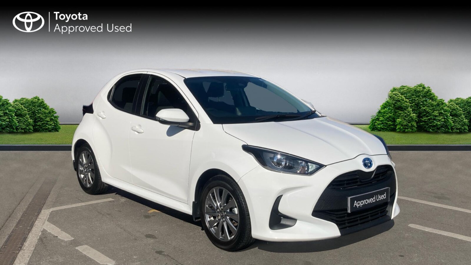 Main listing image - Toyota Yaris