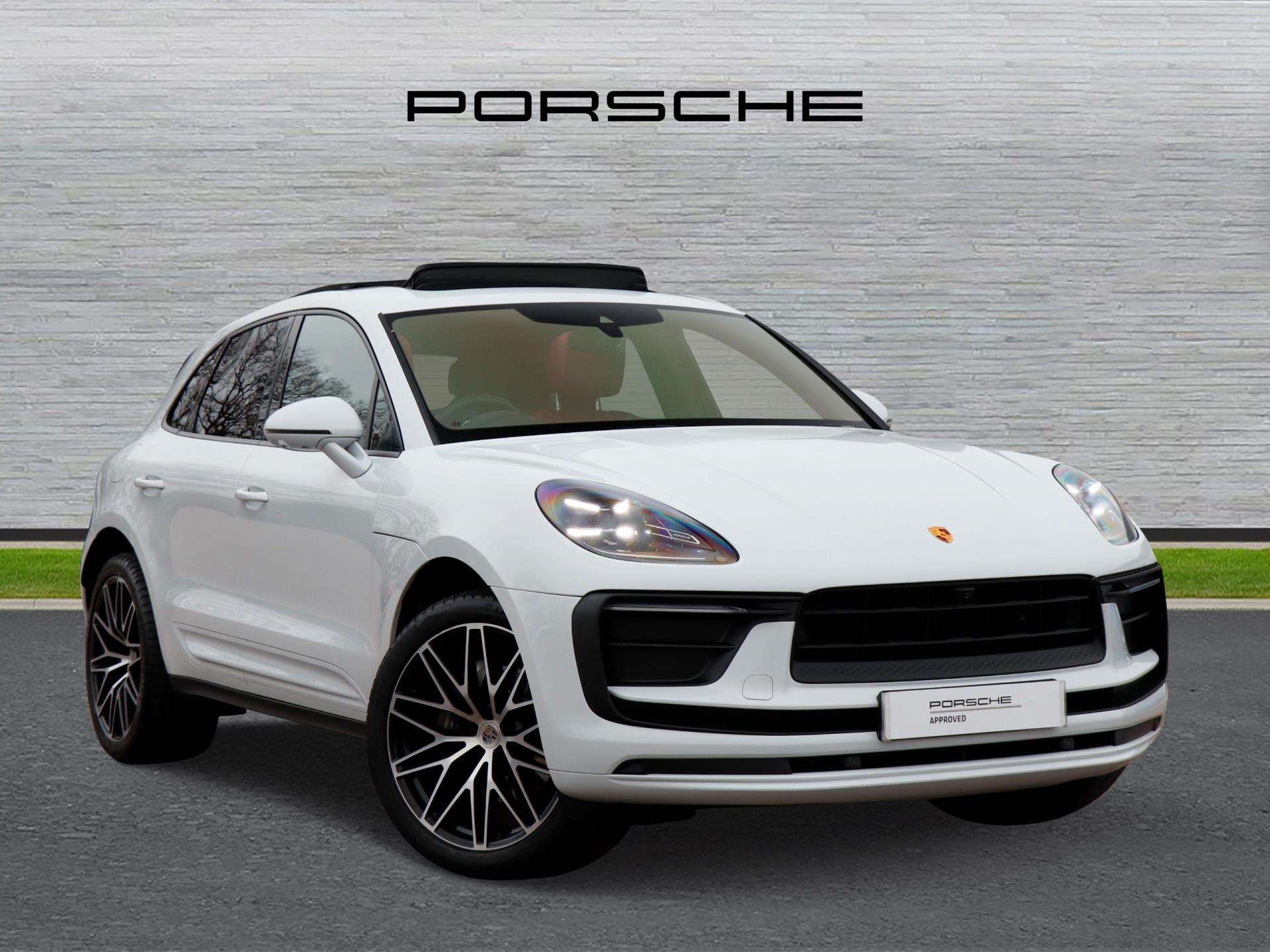 Main listing image - Porsche Macan