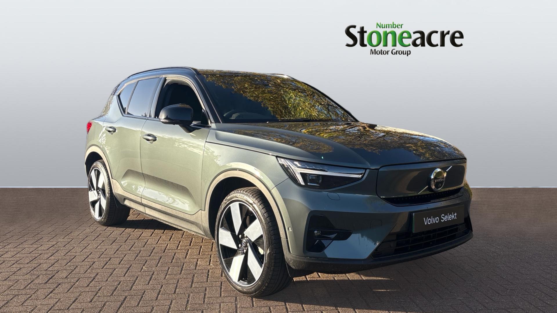 Main listing image - Volvo Ex40