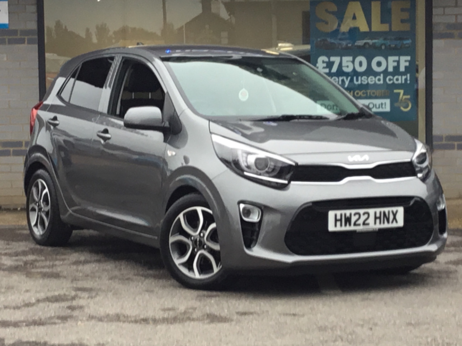 Main listing image - Kia Picanto