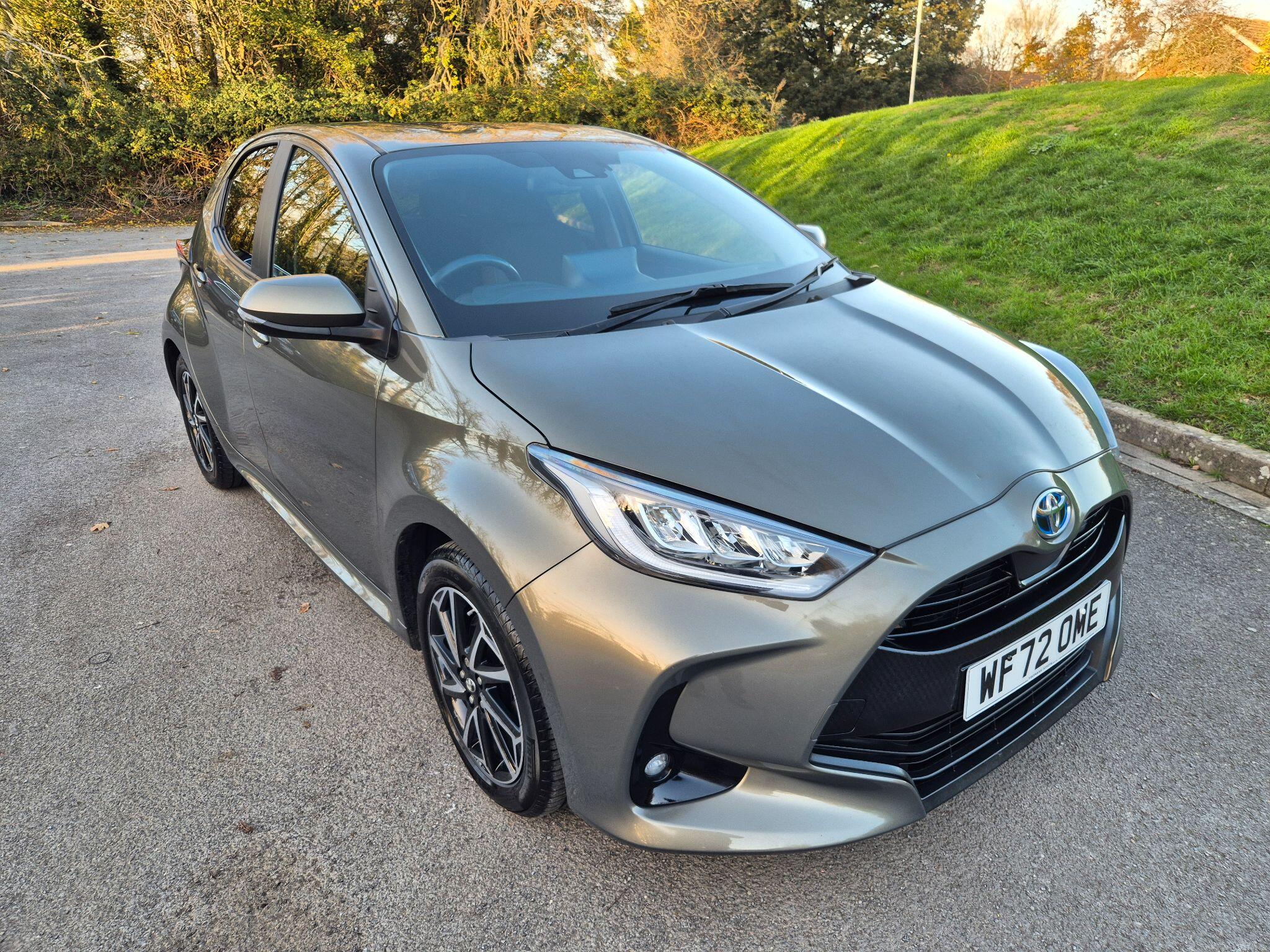 Main listing image - Toyota Yaris