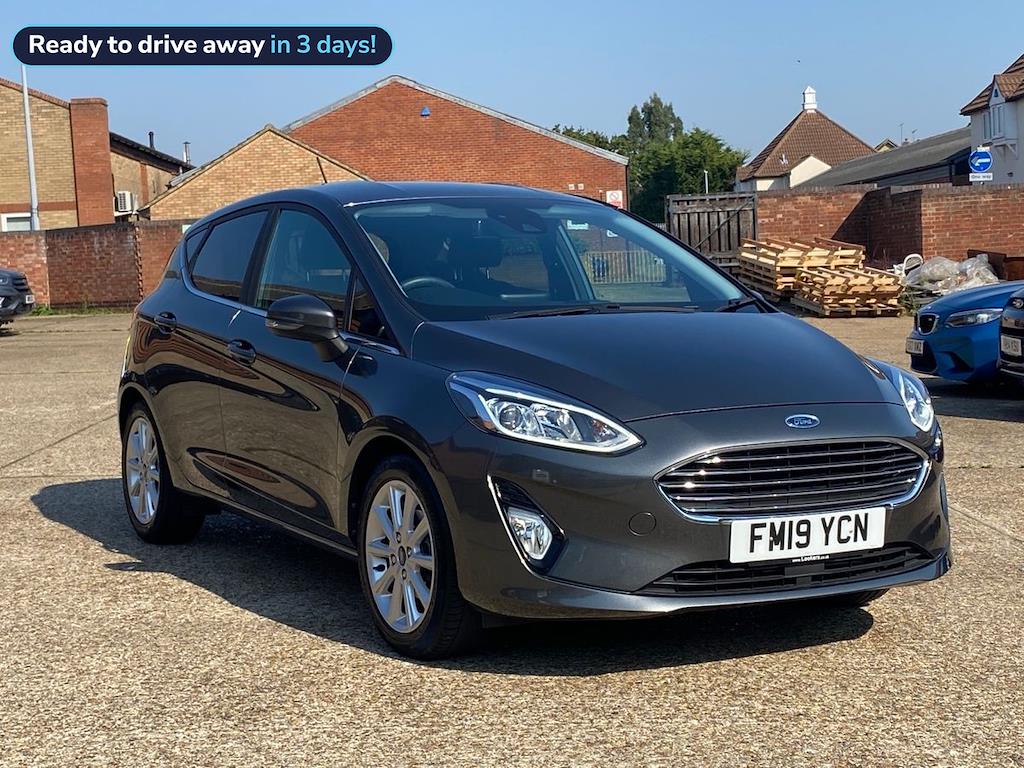 Main listing image - Ford Fiesta