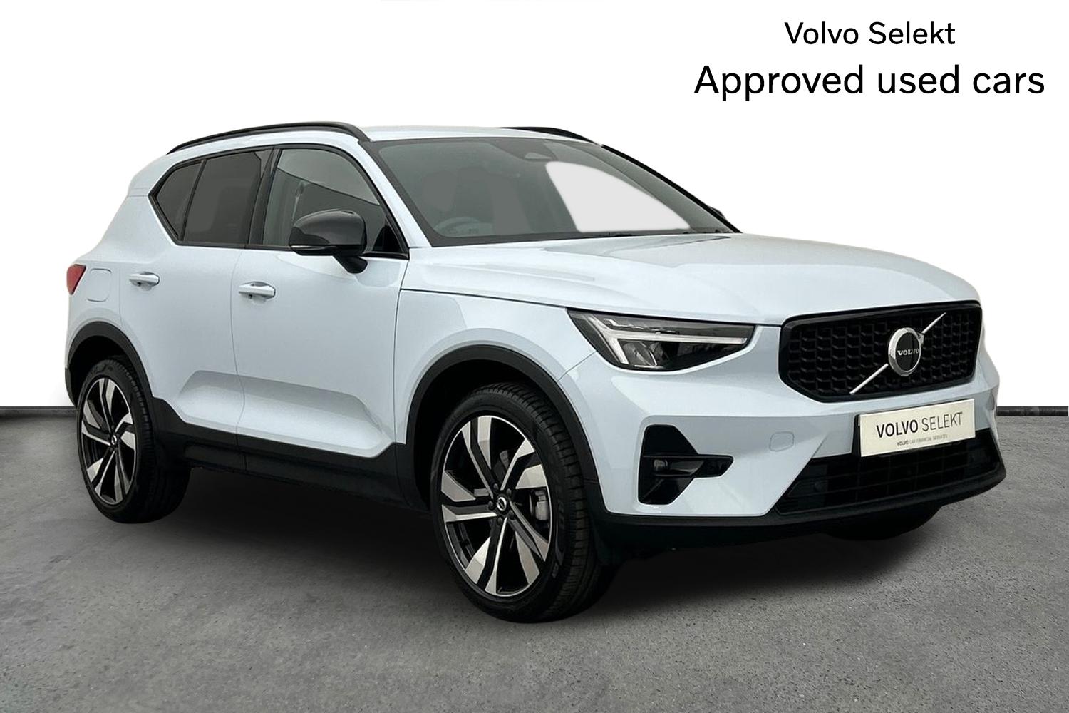 Main listing image - Volvo XC40