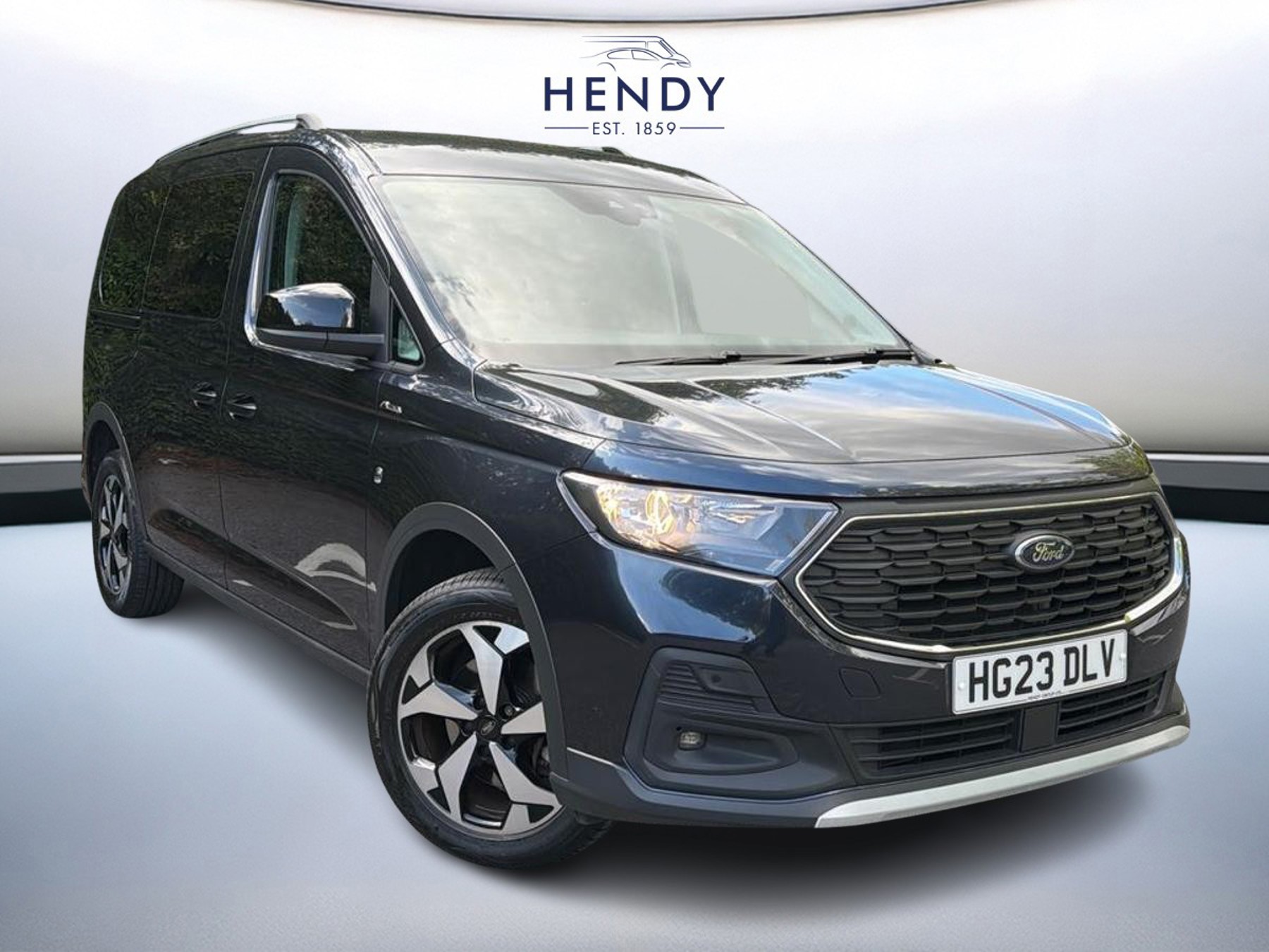 Main listing image - Ford Grand Tourneo Connect