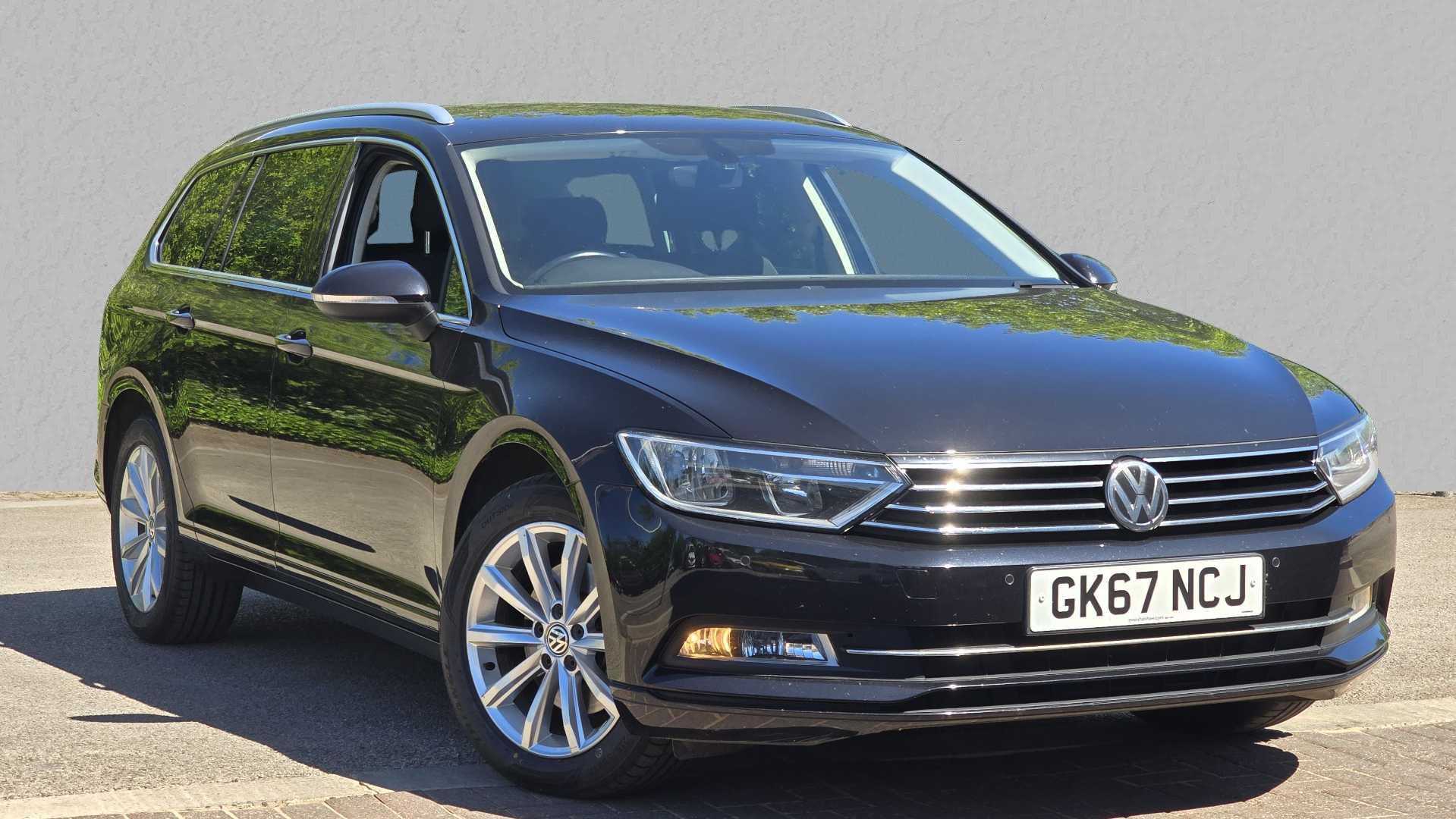 Main listing image - Volkswagen Passat Estate