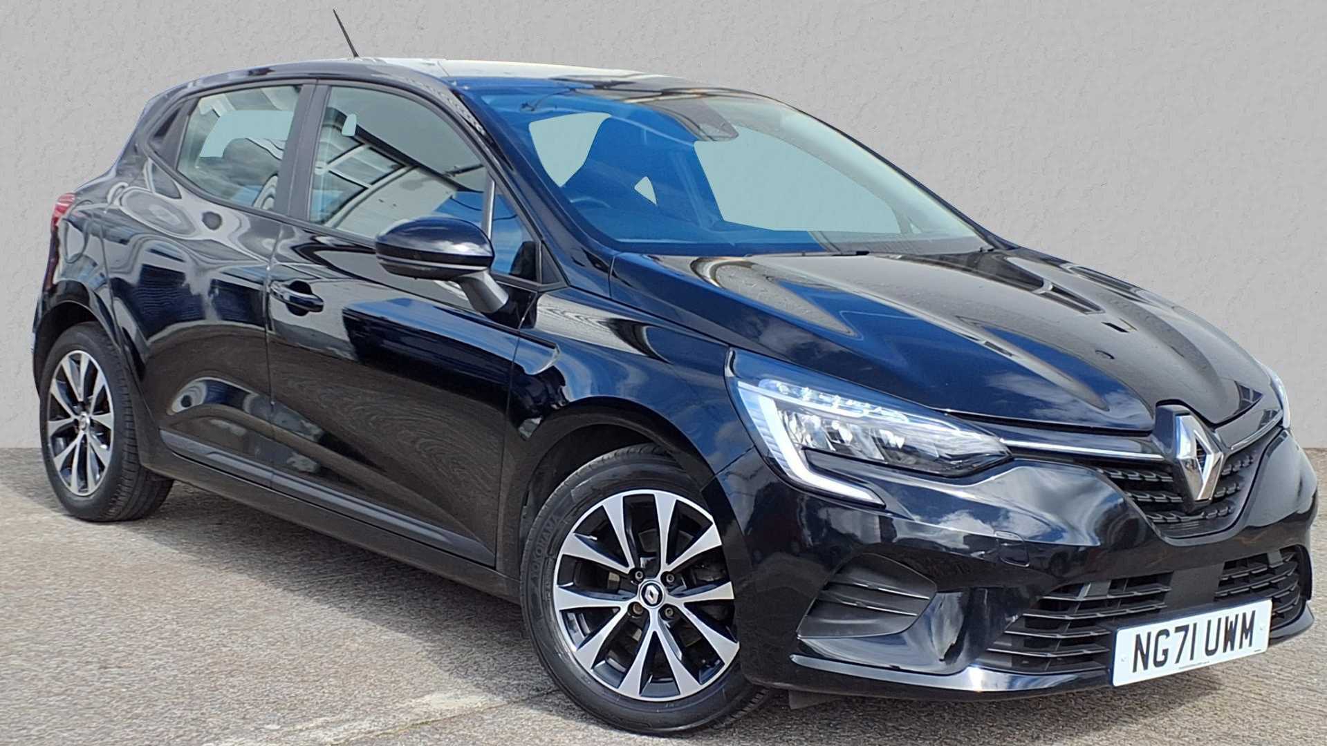 Main listing image - Renault Clio