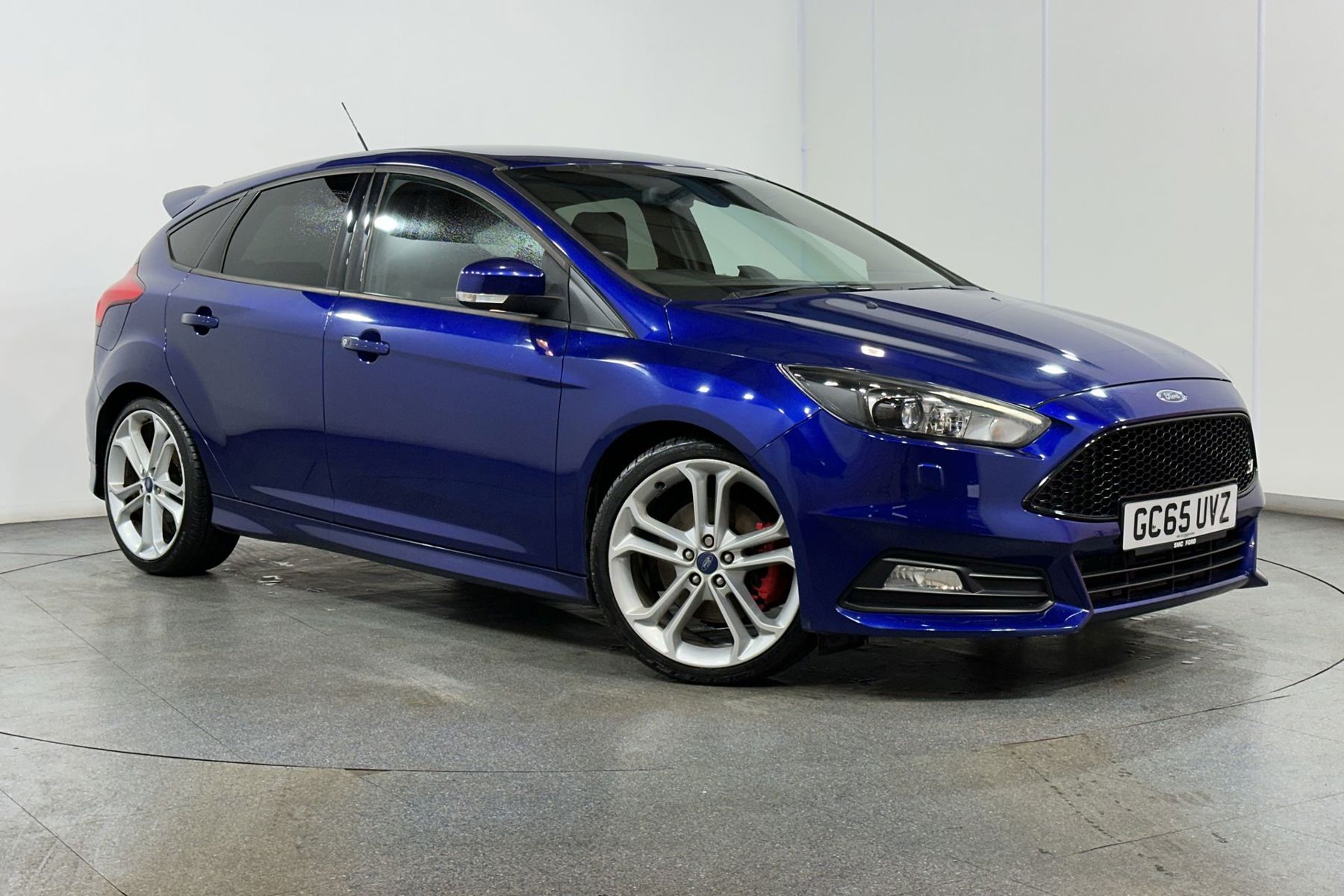 Main listing image - Ford Focus ST