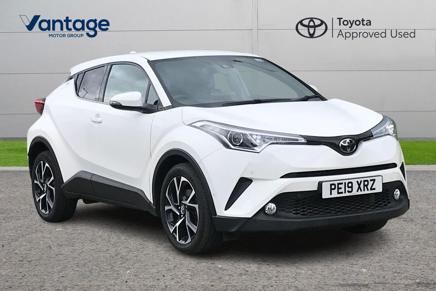 Main listing image - Toyota C-HR