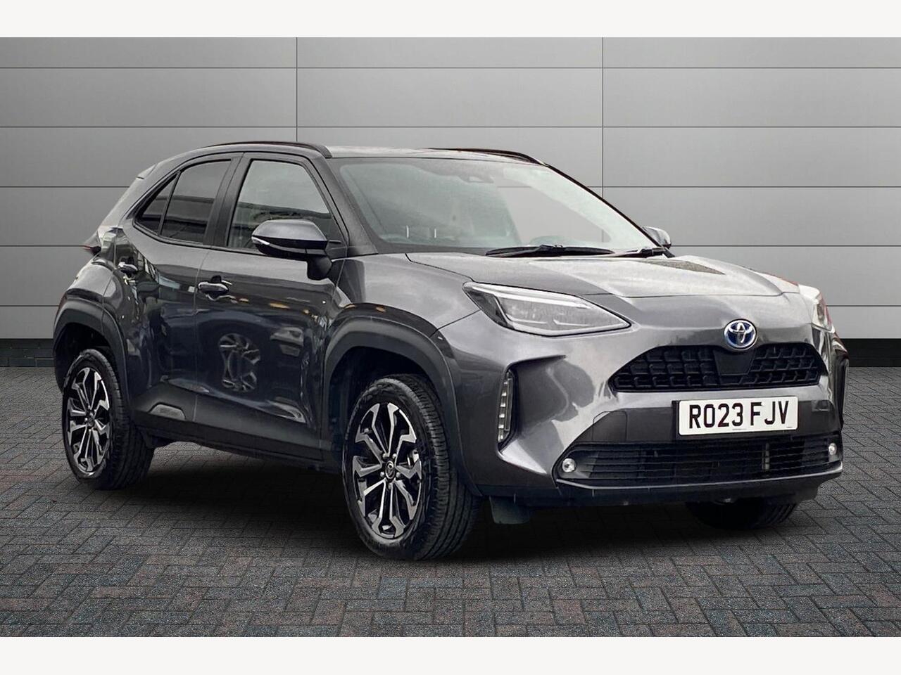 Main listing image - Toyota Yaris Cross