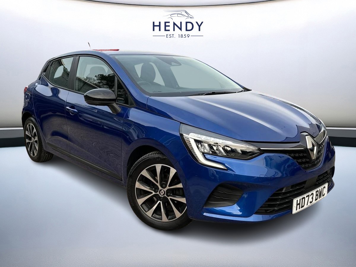 Main listing image - Renault Clio