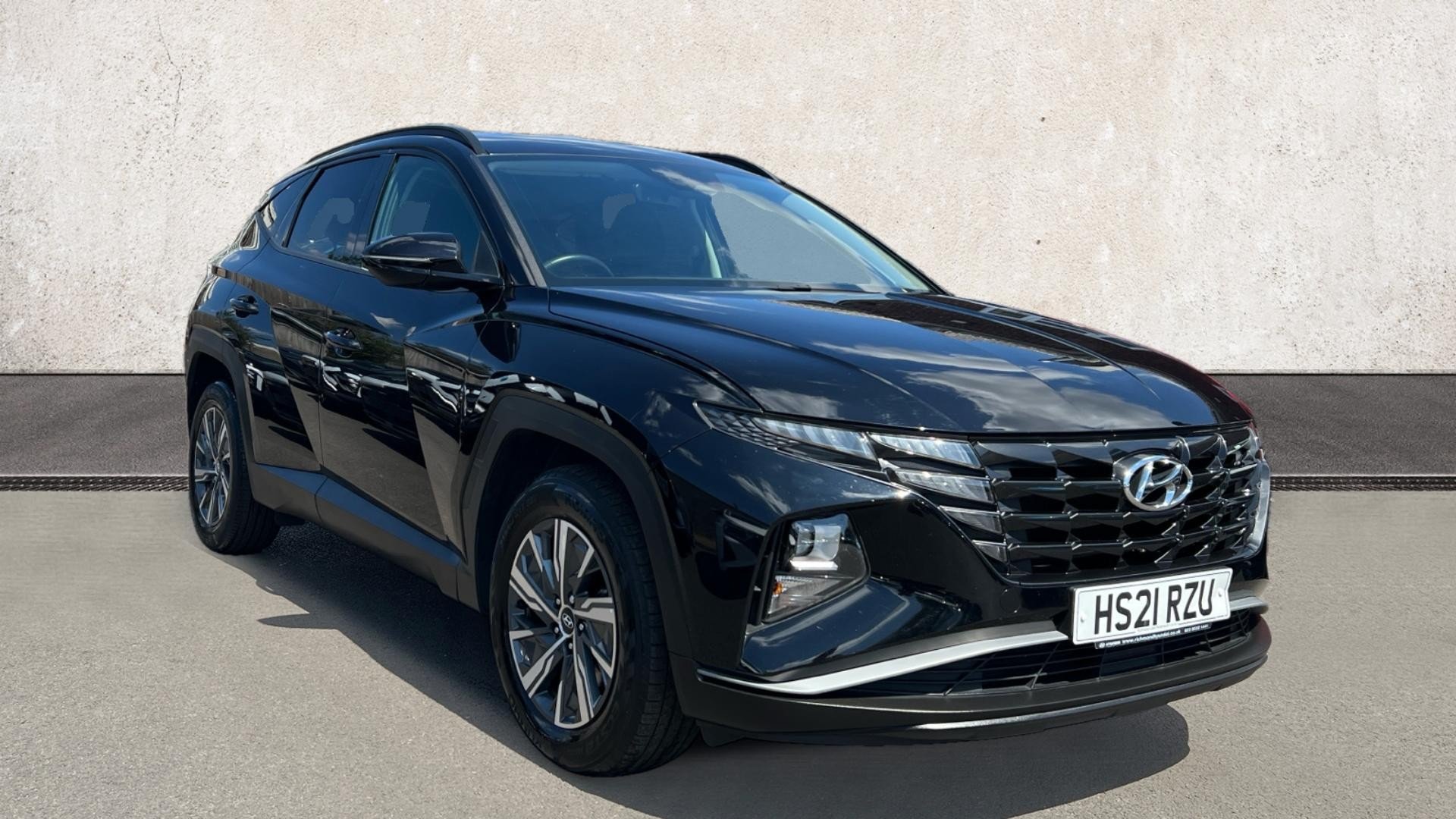 Main listing image - Hyundai Tucson