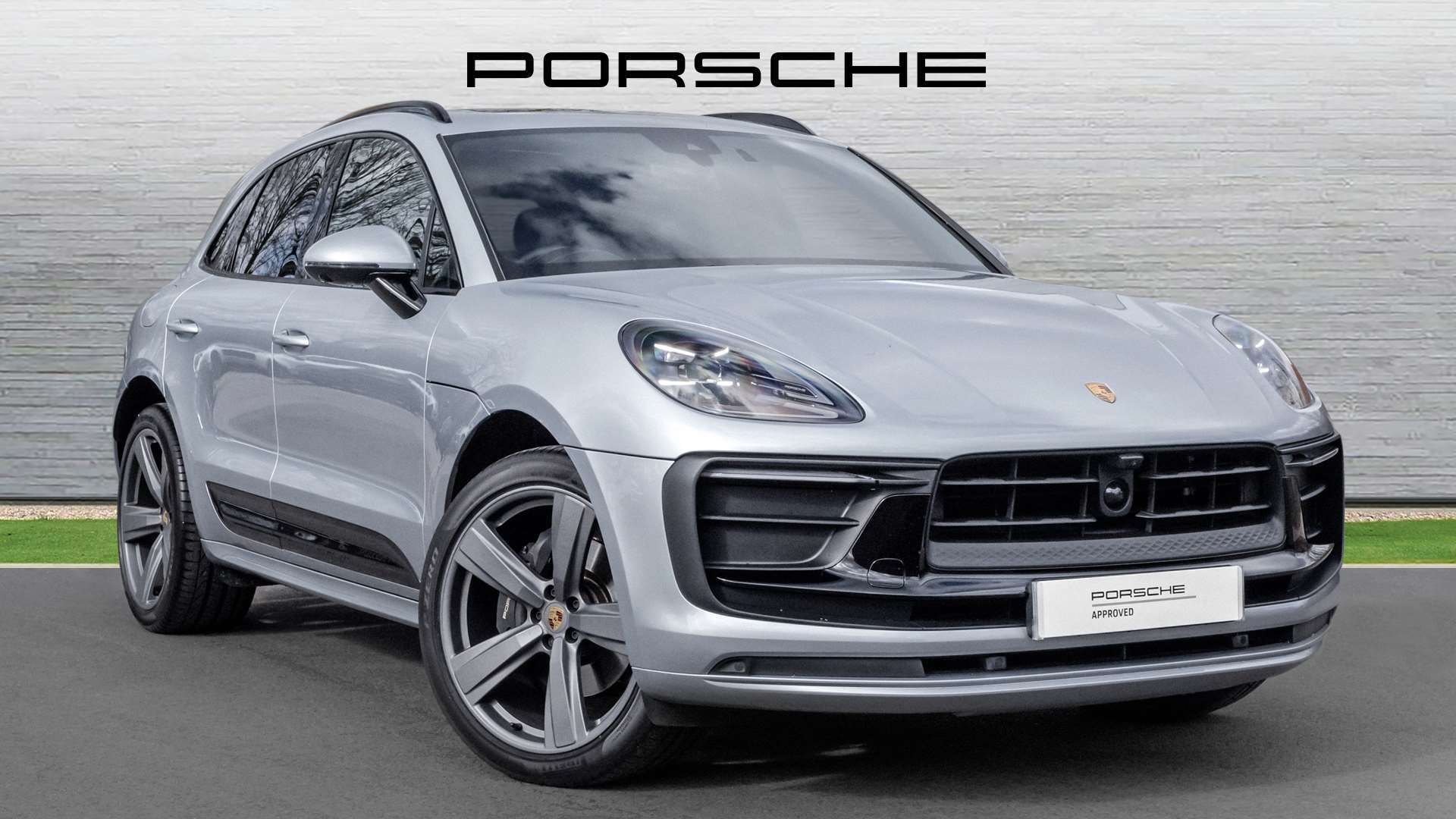 Main listing image - Porsche Macan