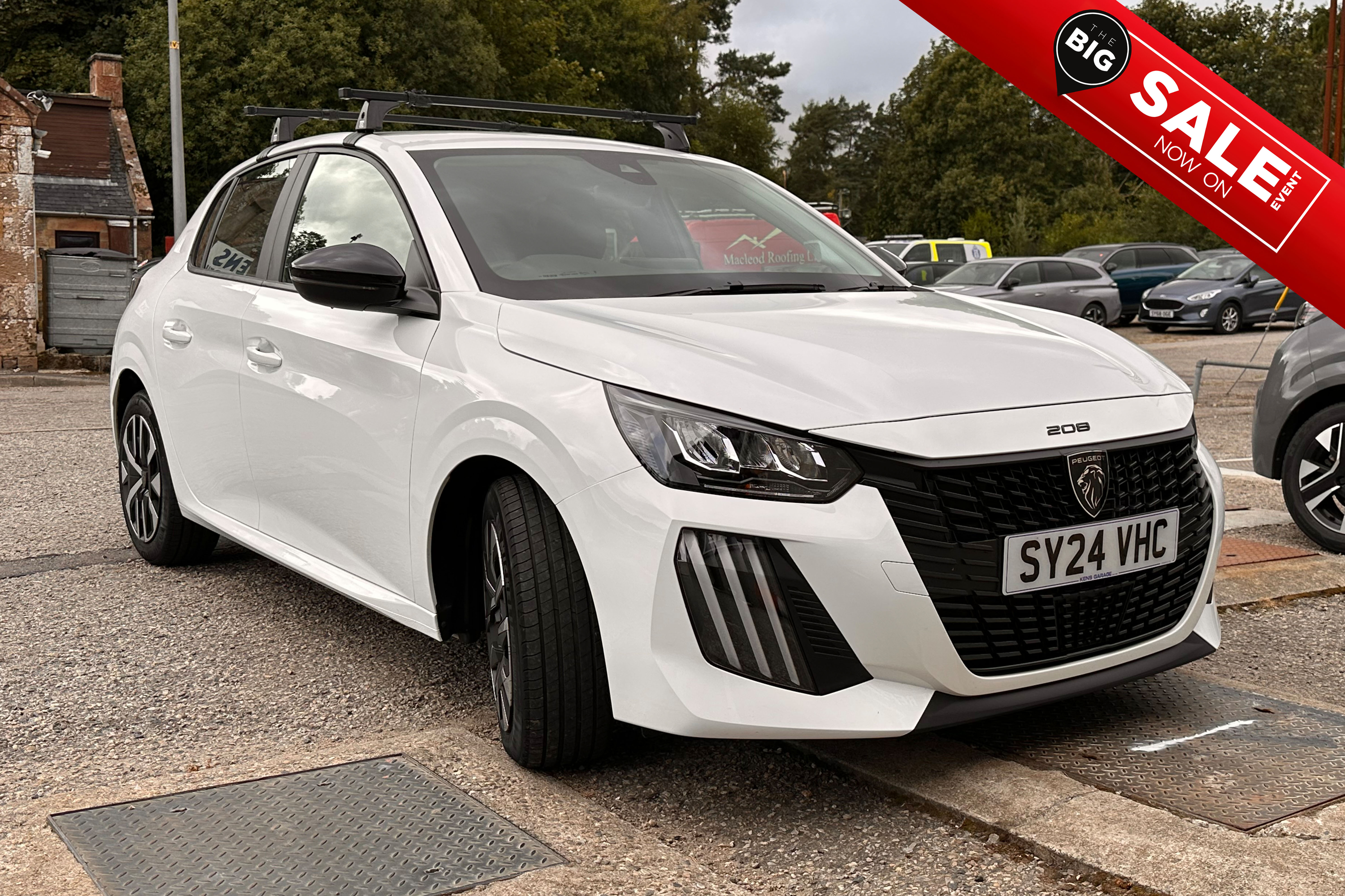 Main listing image - Peugeot 208