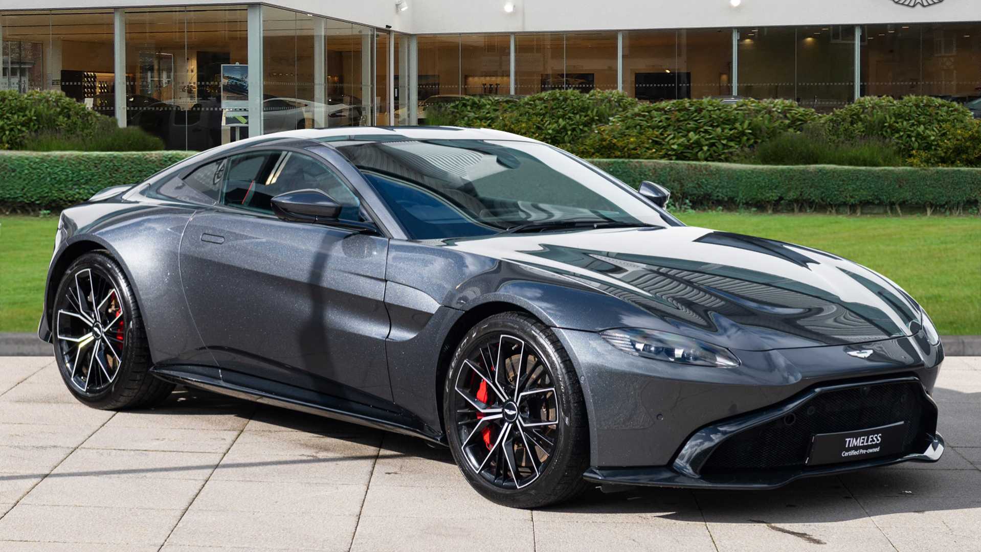 Main listing image - Aston Martin Vantage