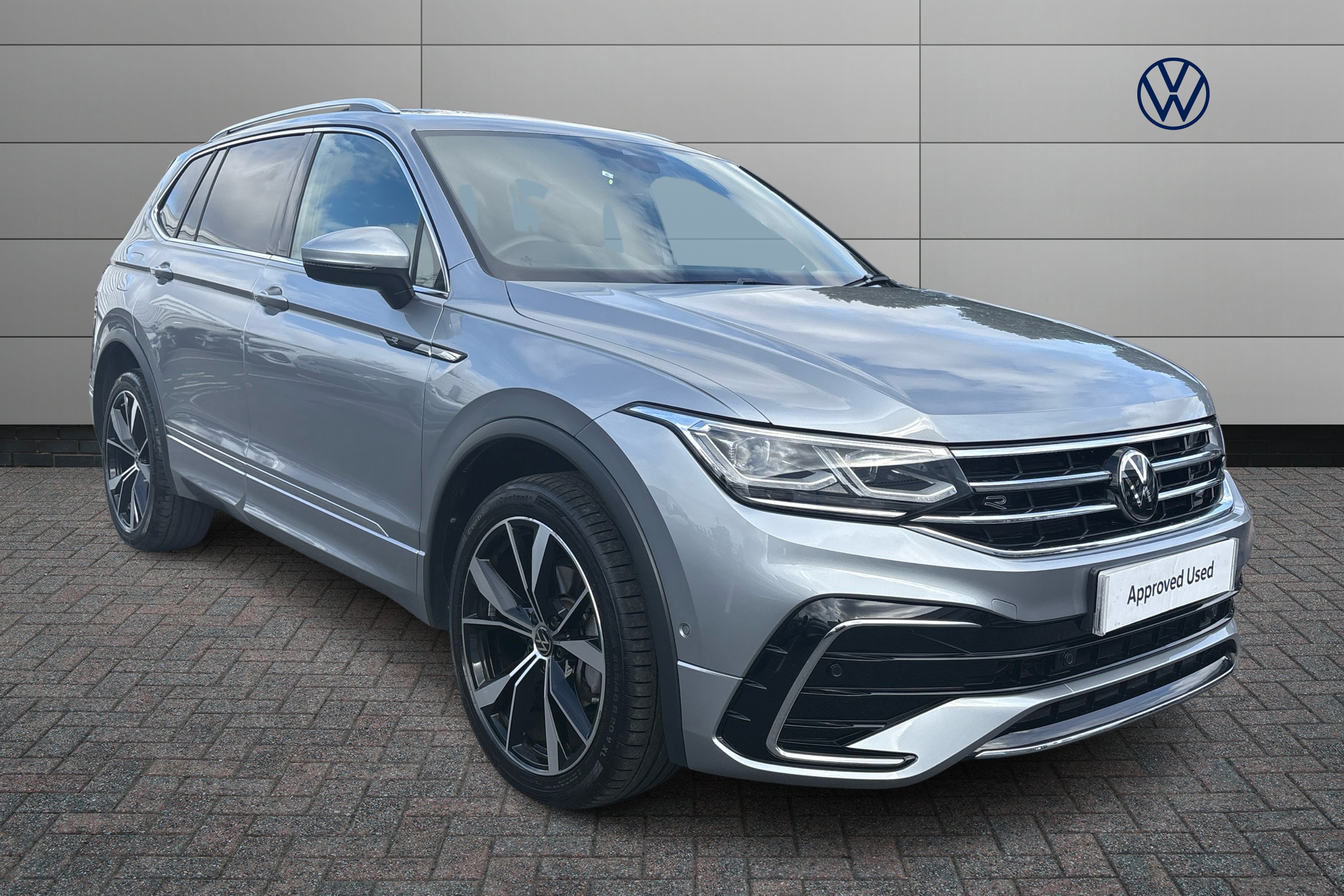Main listing image - Volkswagen Tiguan Allspace