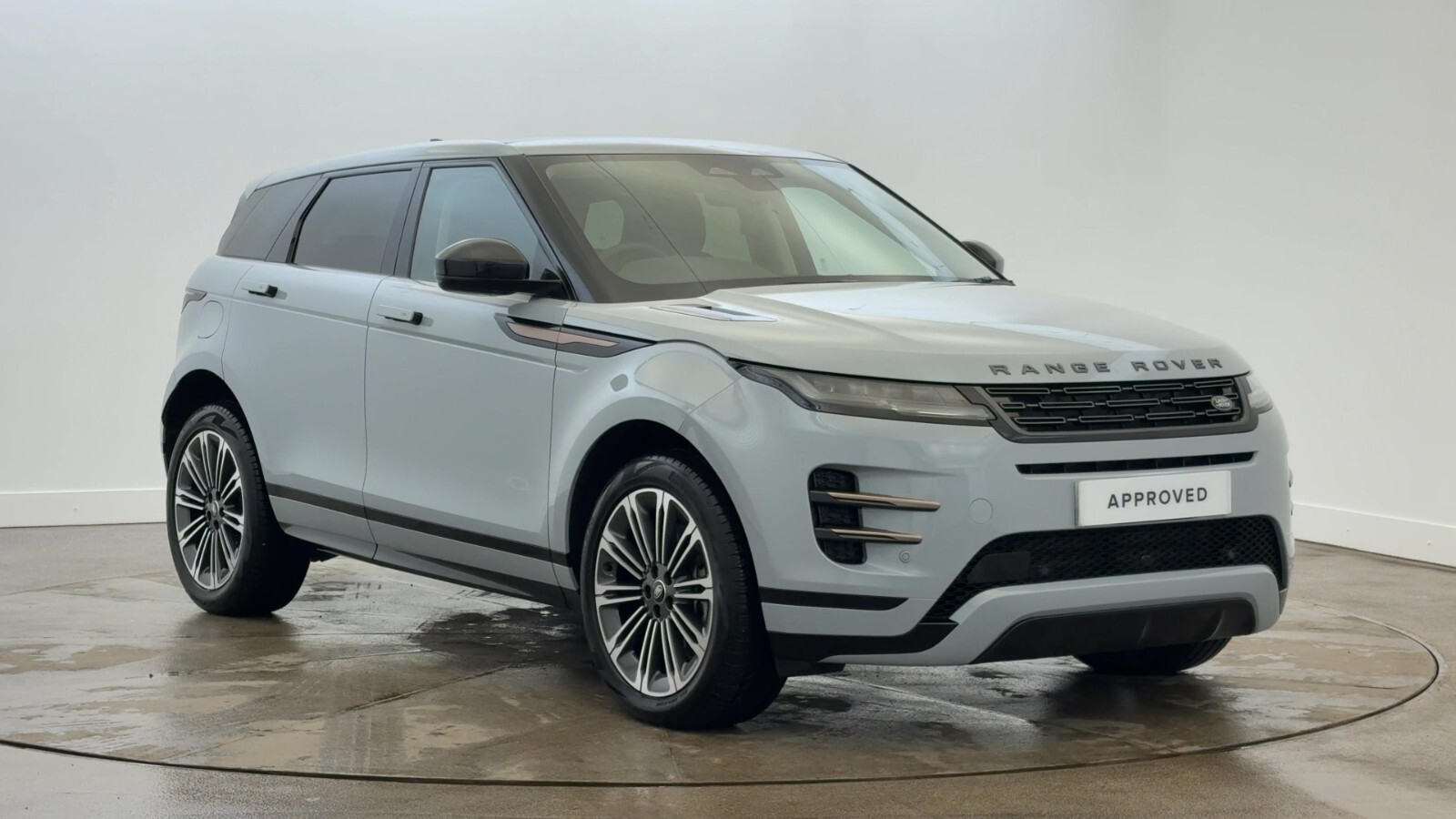 Main listing image - Land Rover Range Rover Evoque