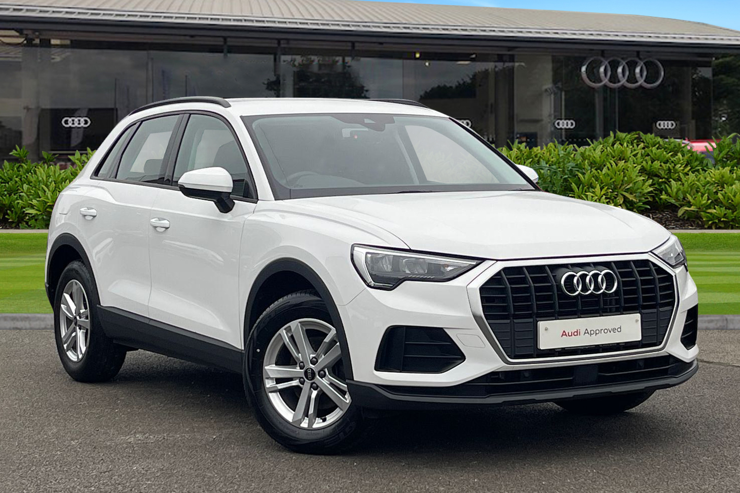 Main listing image - Audi Q3