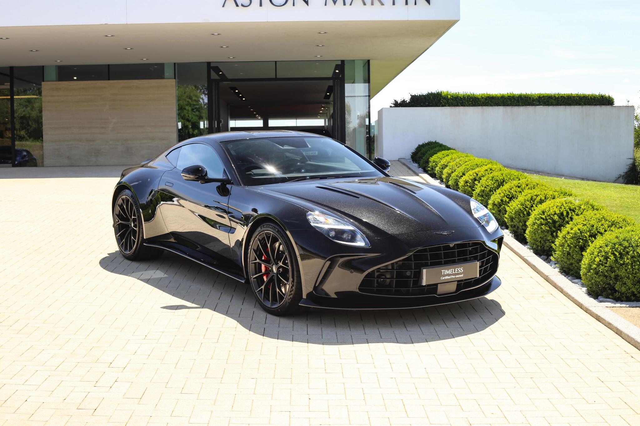 Main listing image - Aston Martin Vantage