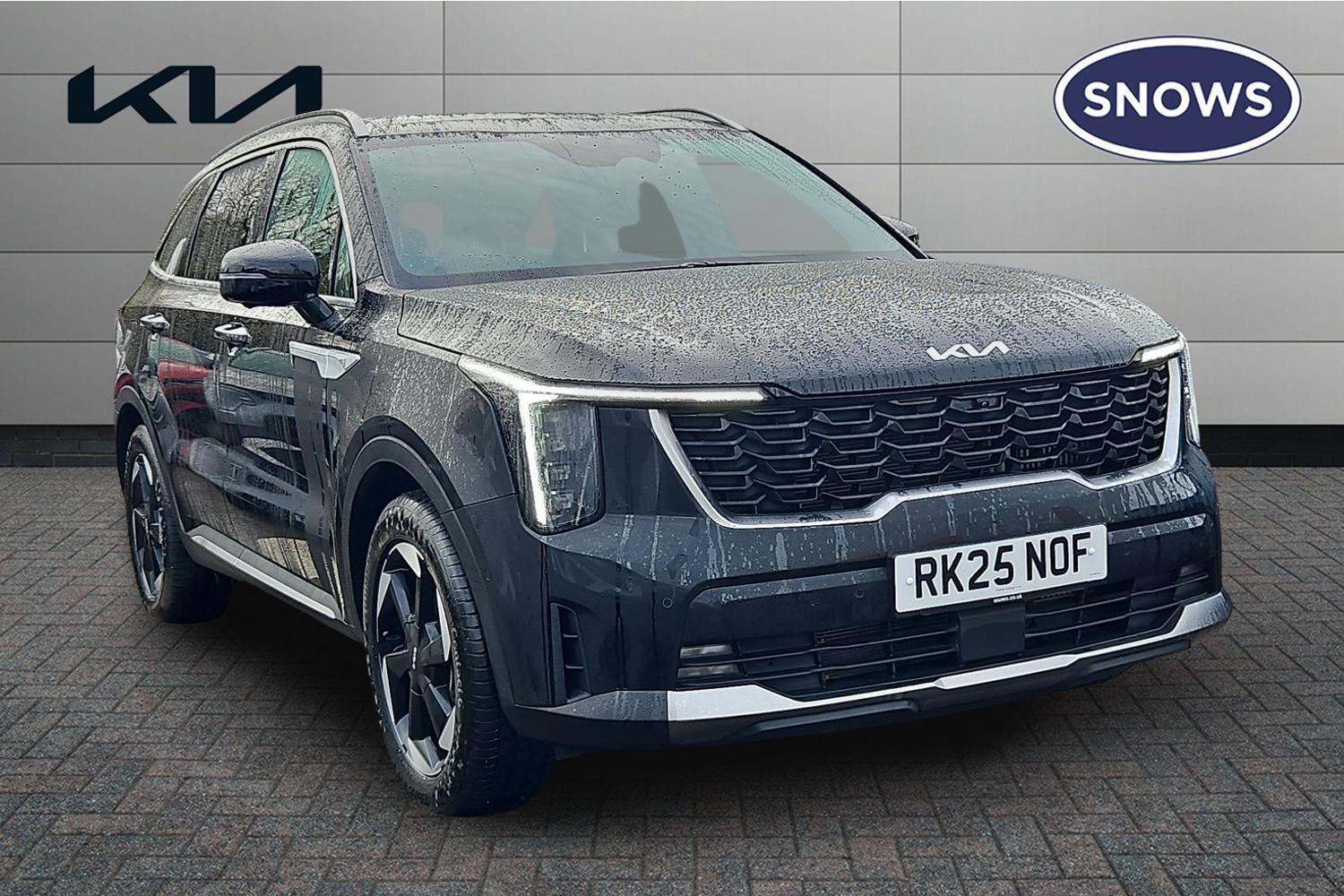 Main listing image - Kia Sorento