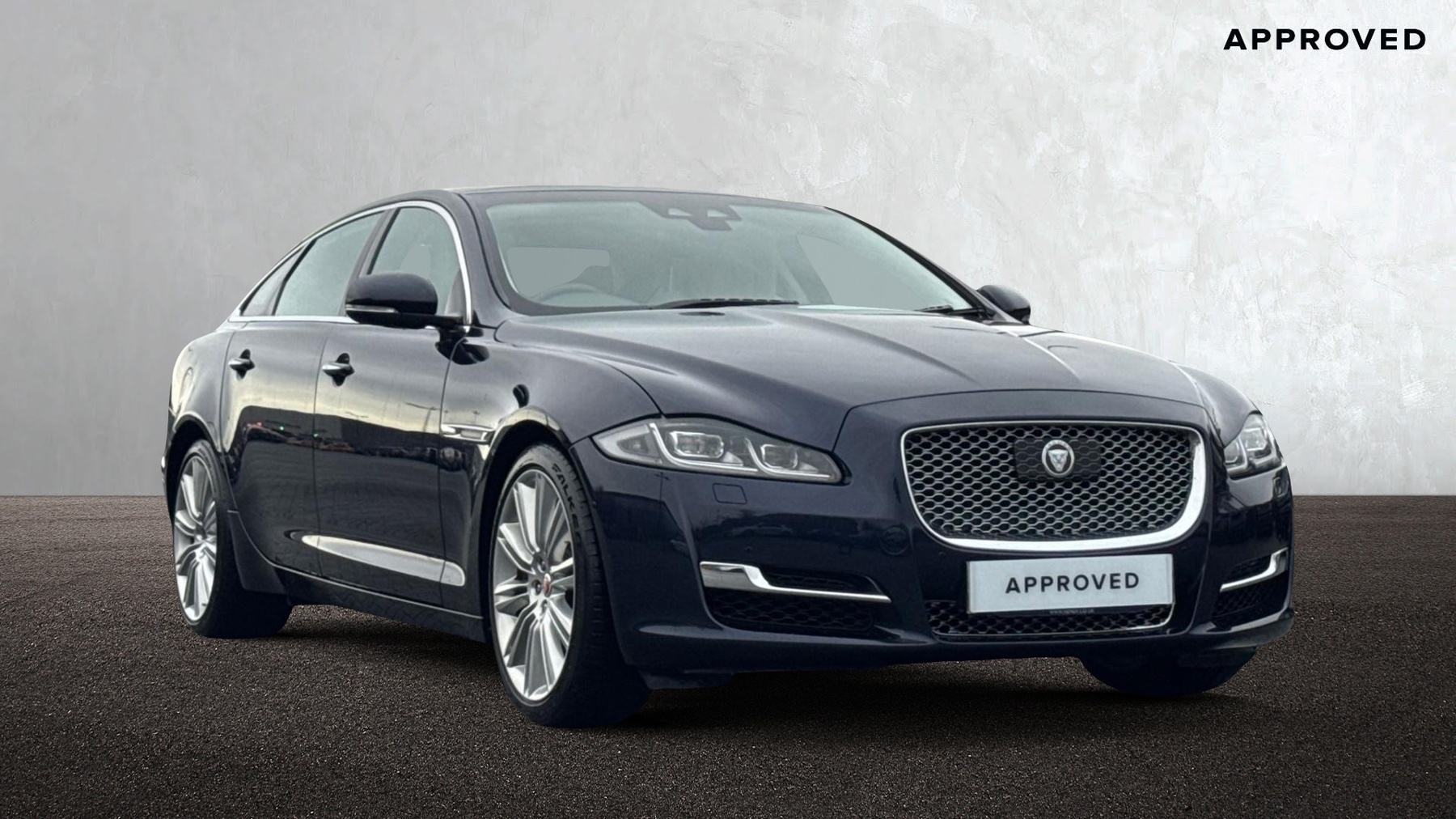 Main listing image - Jaguar XJ