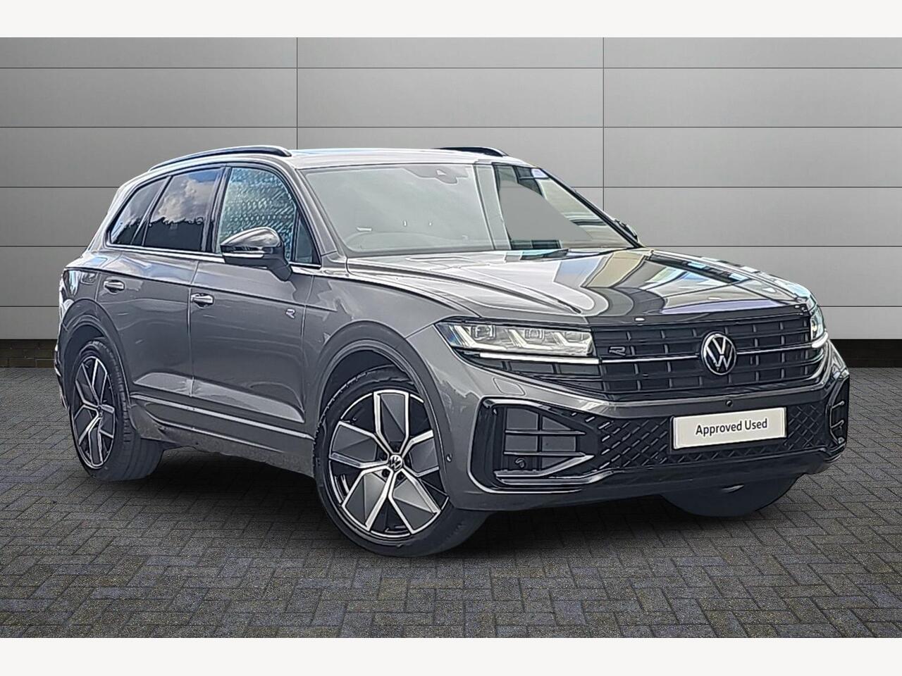 Main listing image - Volkswagen Touareg