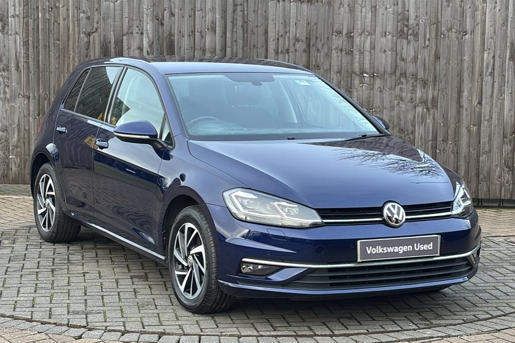 Main listing image - Volkswagen Golf