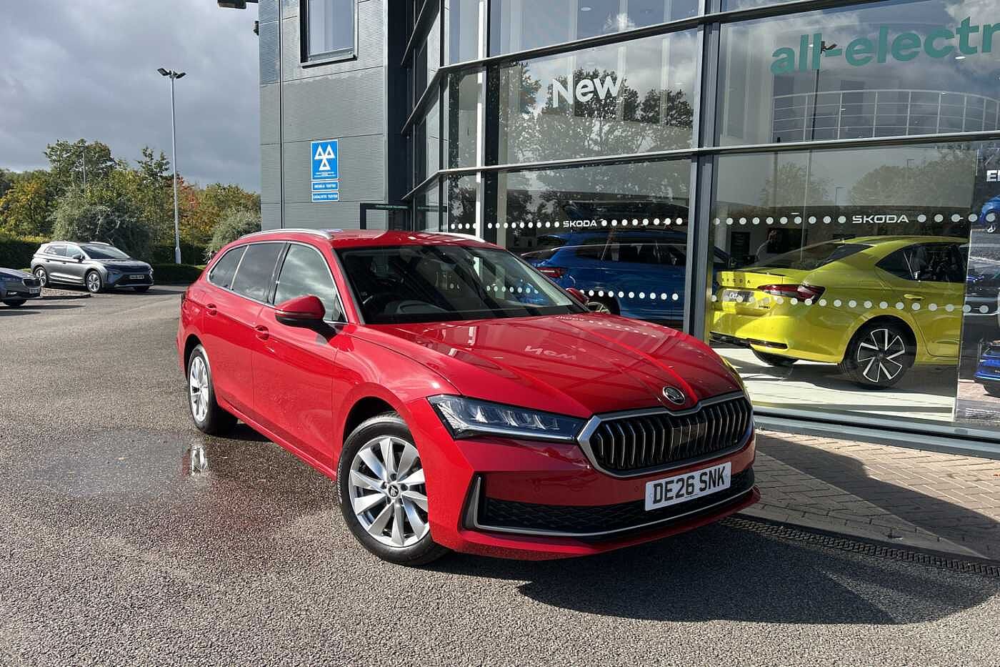 Main listing image - Skoda Superb