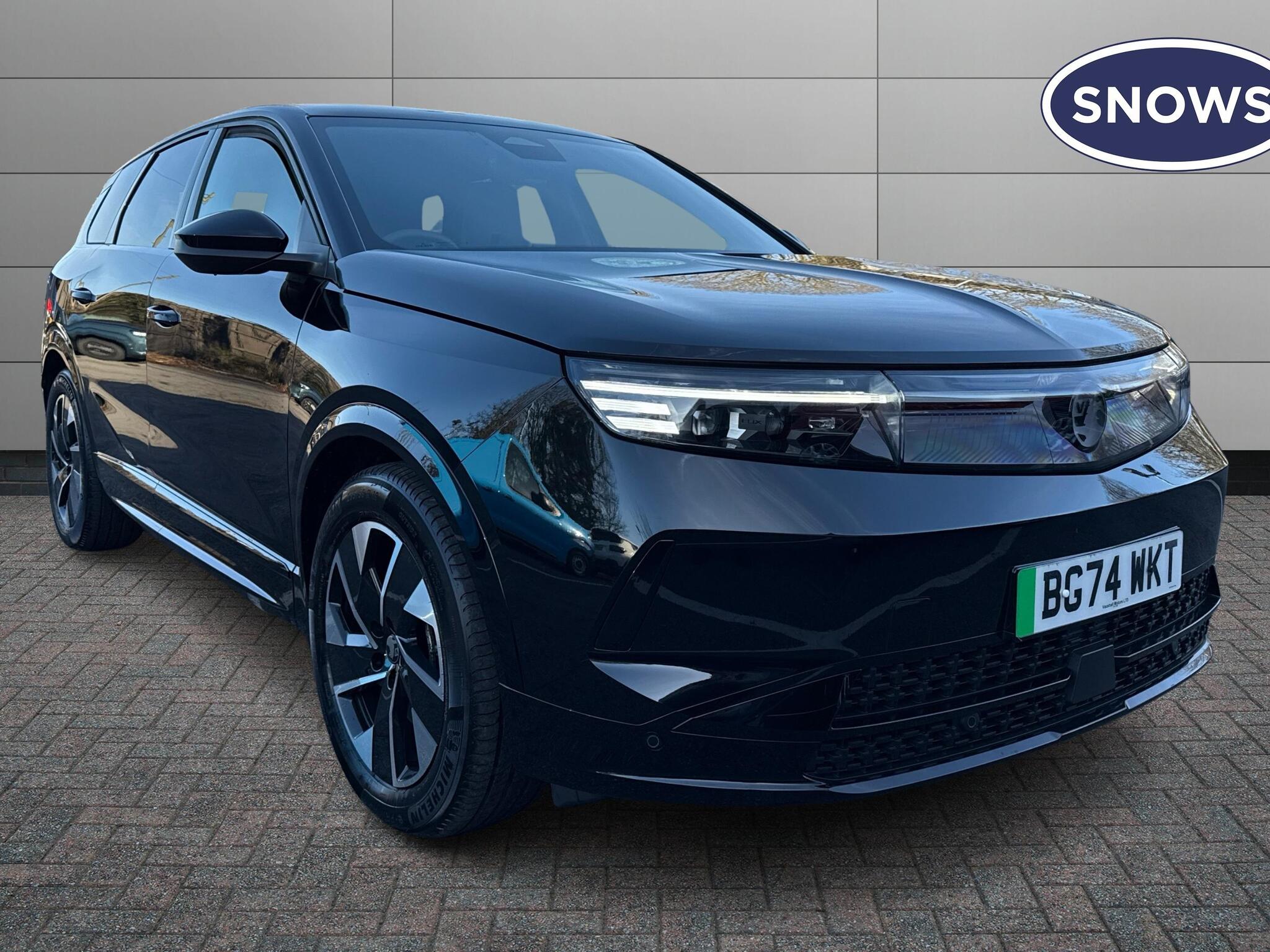 Main listing image - Vauxhall Grandland