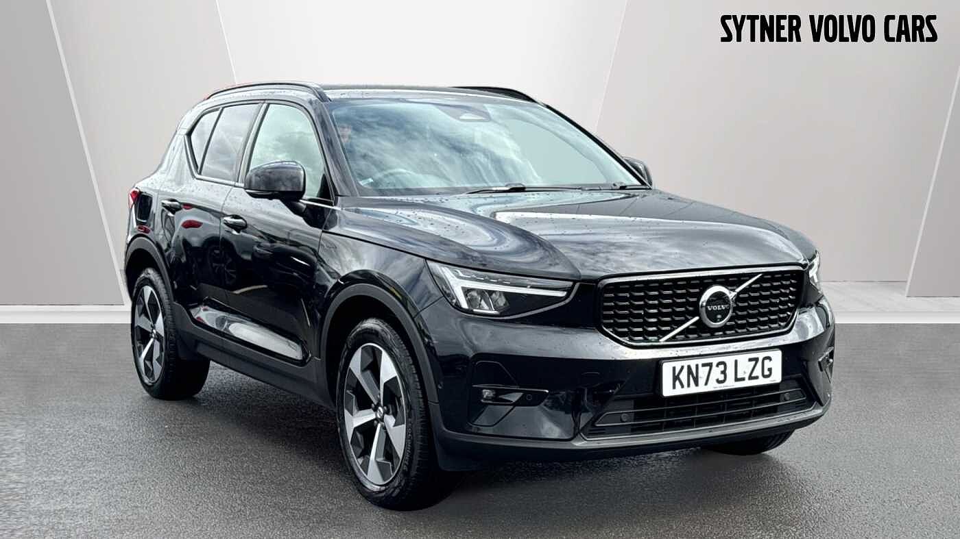 Main listing image - Volvo XC40