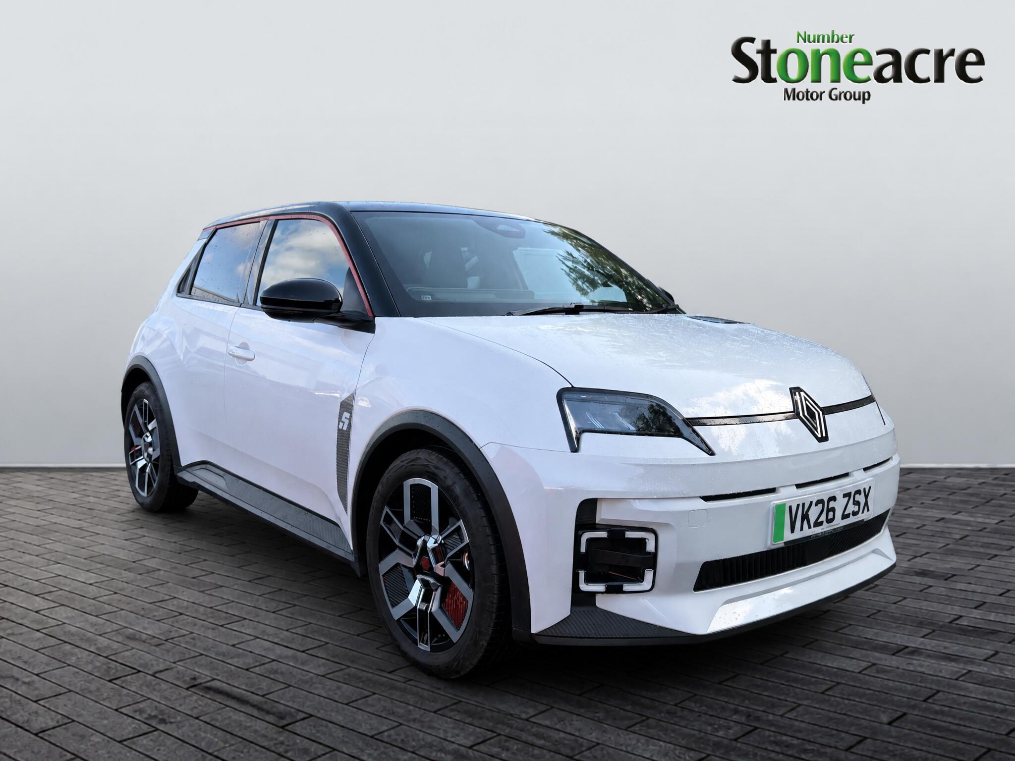 Main listing image - Renault 5