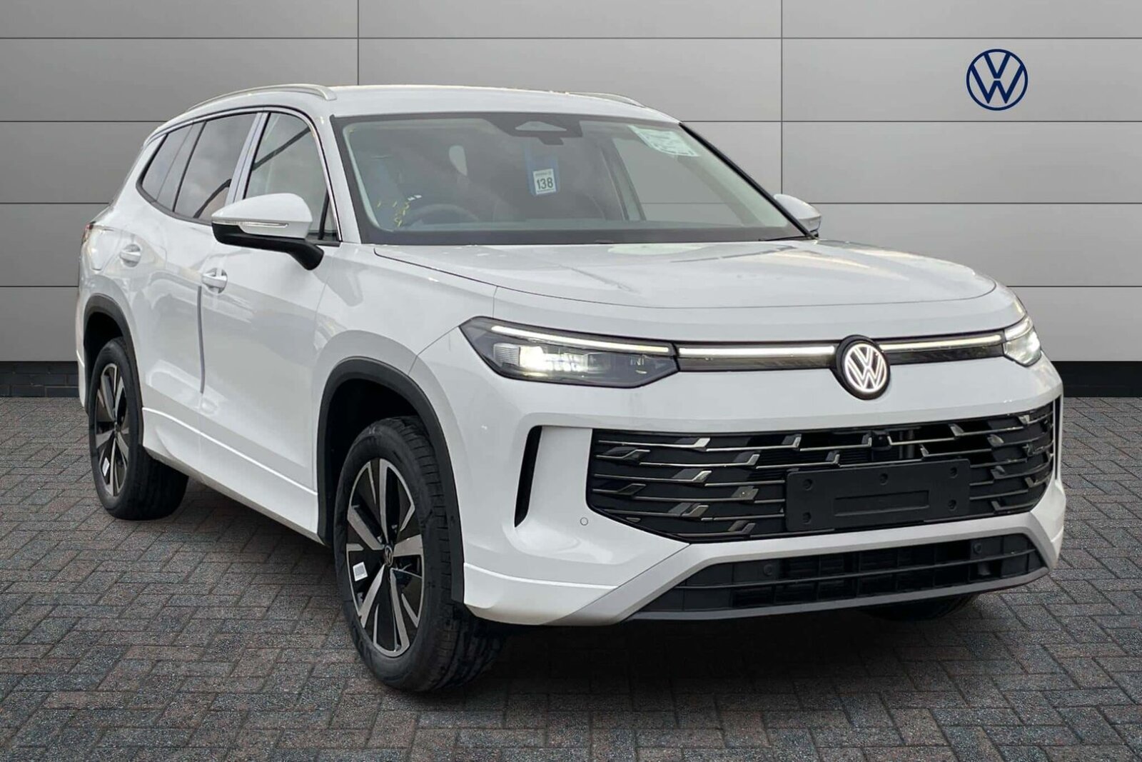 Main listing image - Volkswagen Tayron