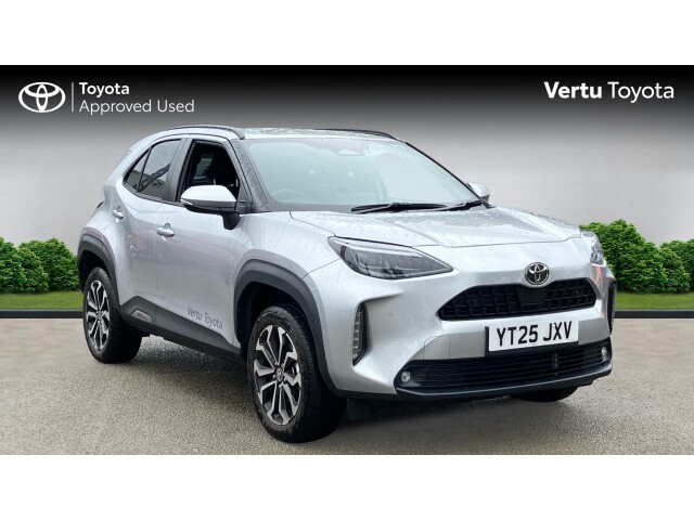 Main listing image - Toyota Yaris Cross