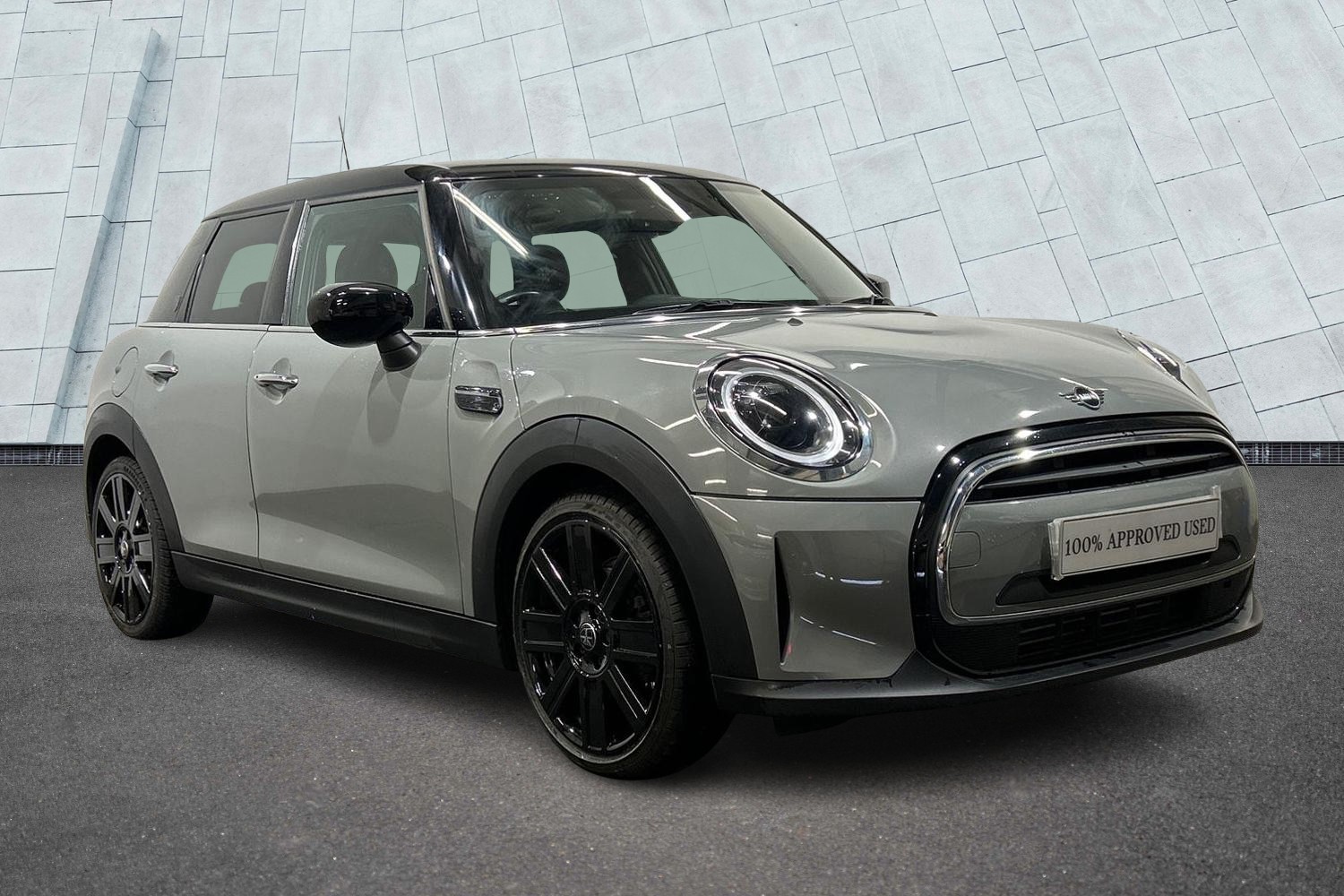 Main listing image - MINI Hatchback 5dr