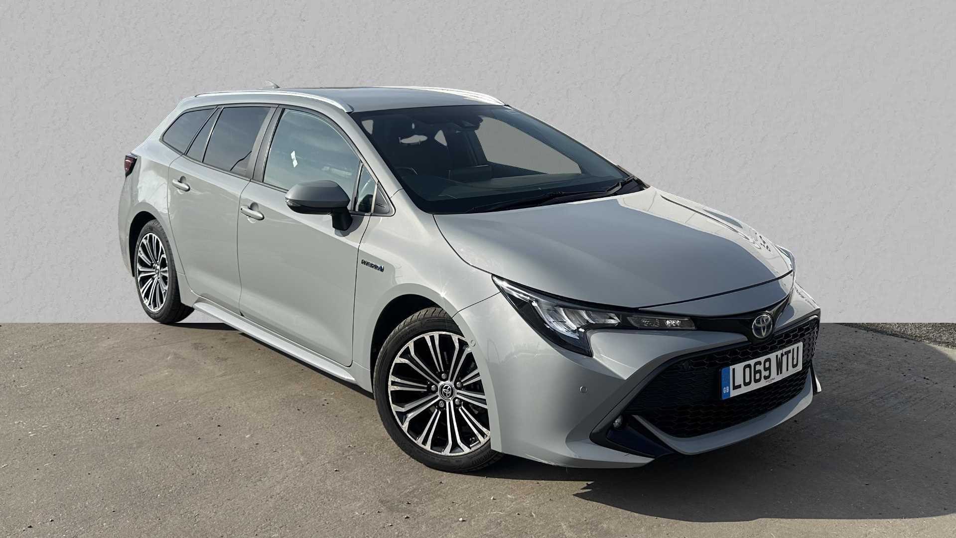 Main listing image - Toyota Corolla Touring Sport