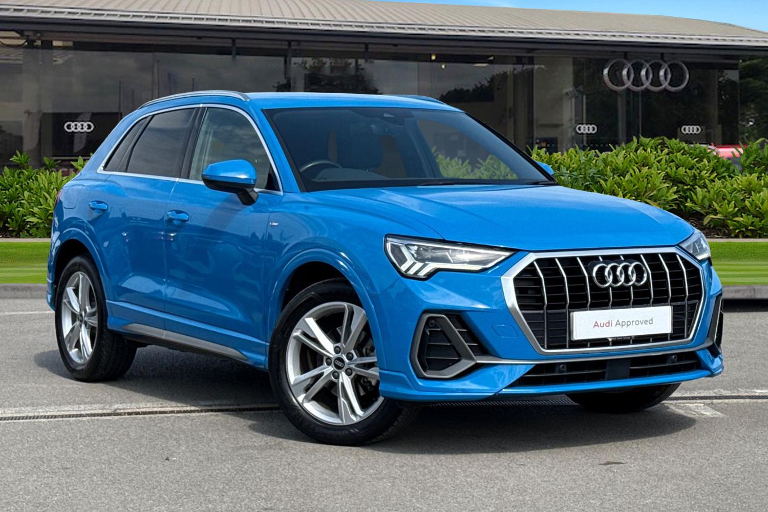 Main listing image - Audi Q3