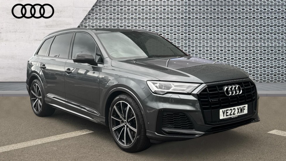 Main listing image - Audi Q7