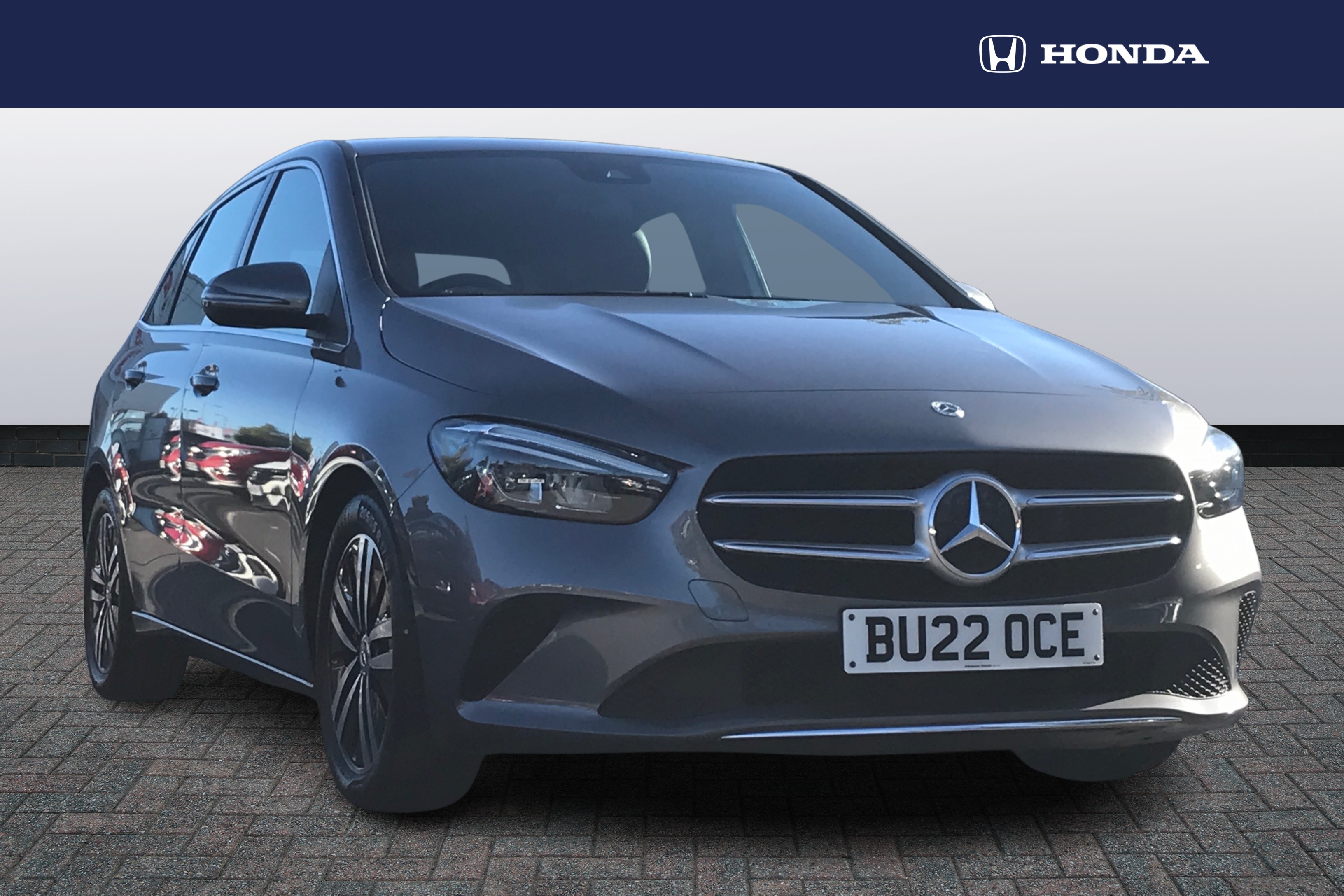 Main listing image - Mercedes-Benz B-Class